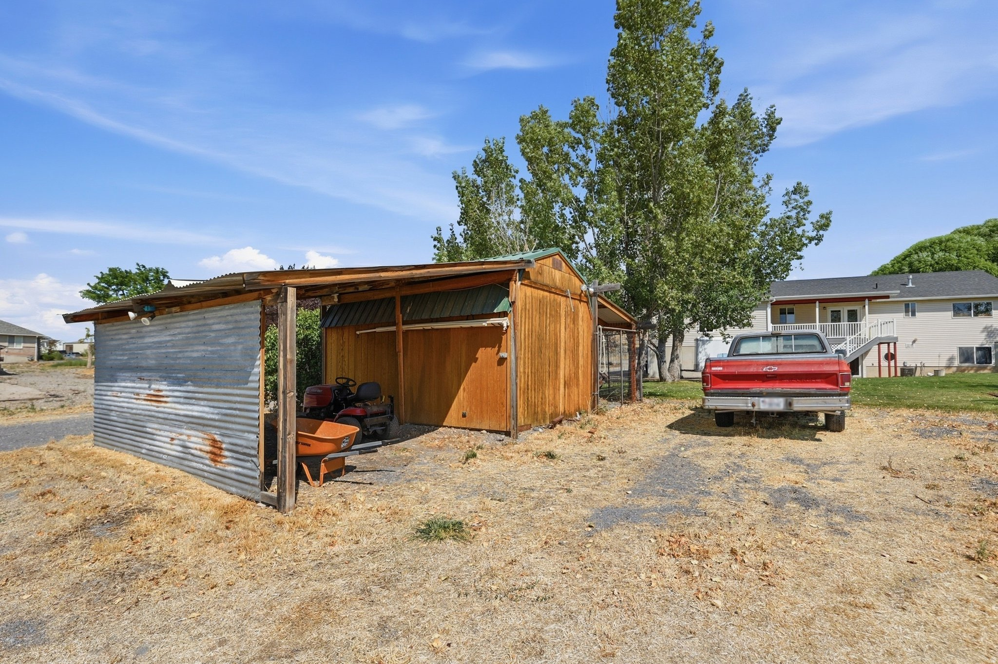 3379 W 1000 N