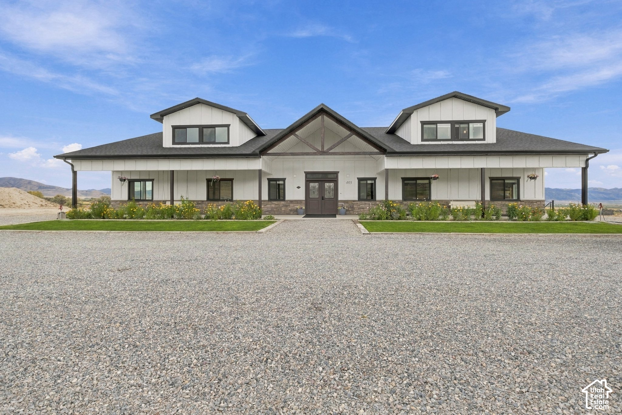 405 N WONDERFUL LIFE LN