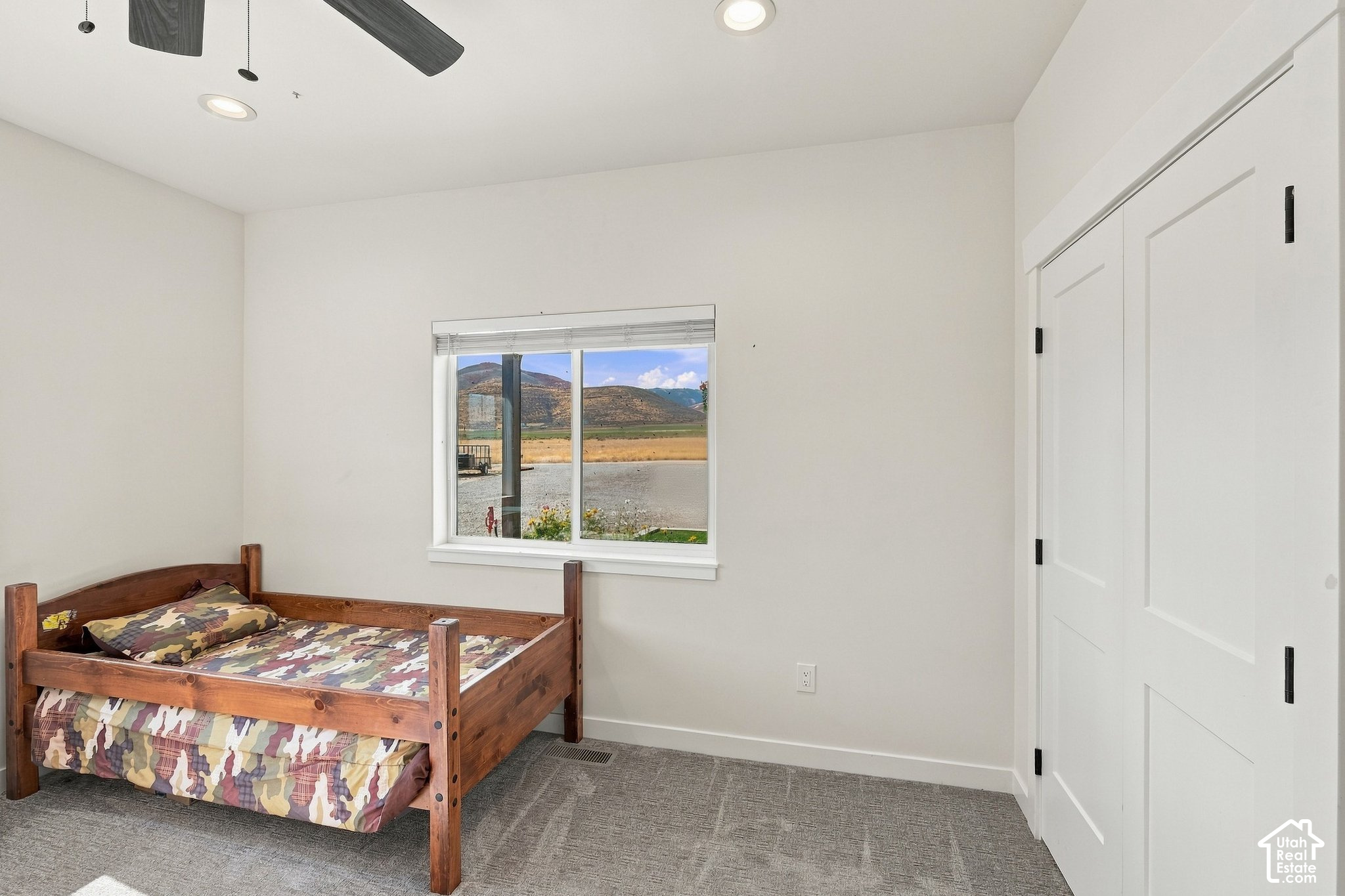 405 N WONDERFUL LIFE LN