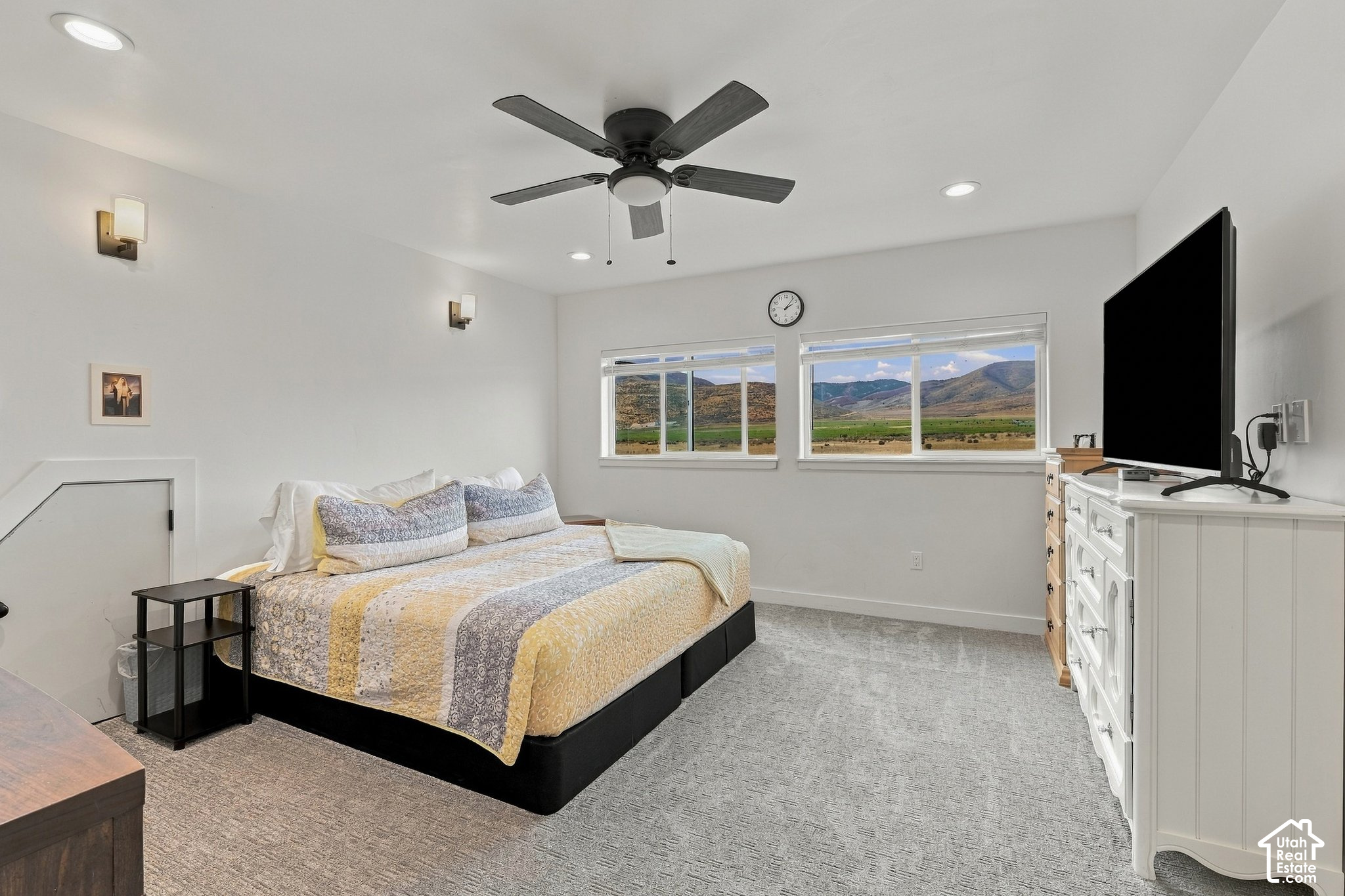 405 N WONDERFUL LIFE LN