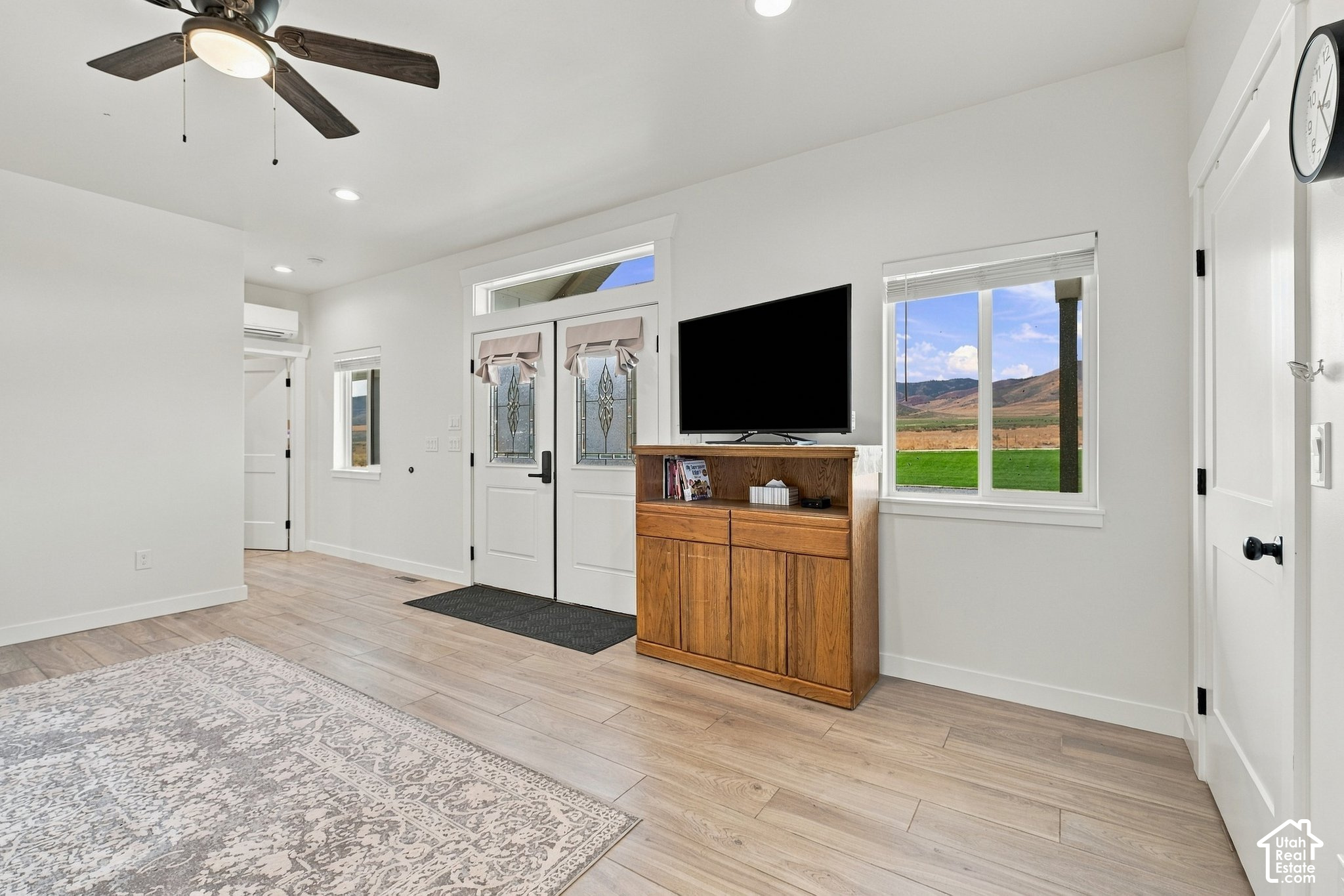 405 N WONDERFUL LIFE LN