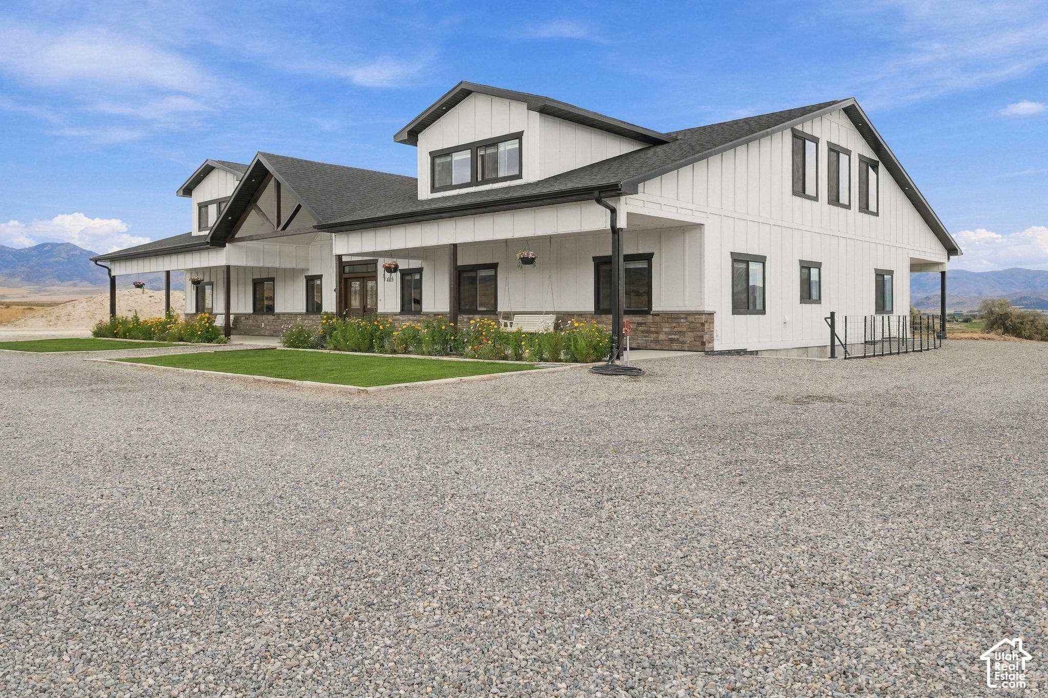 405 N WONDERFUL LIFE LN