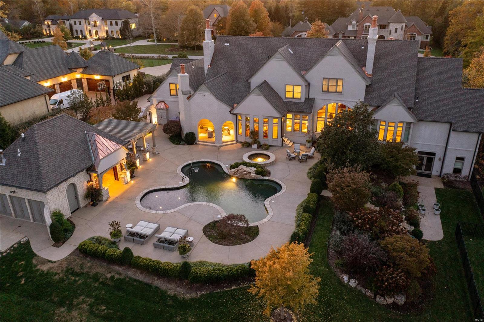 6 Bridle Lane