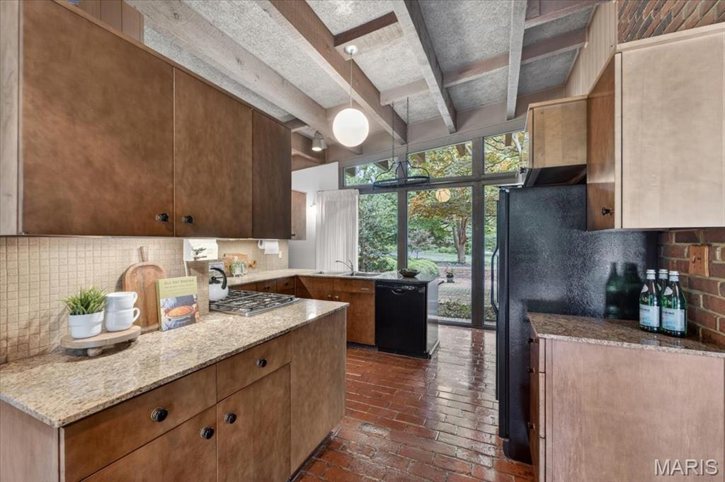 50 Creekwood Lane