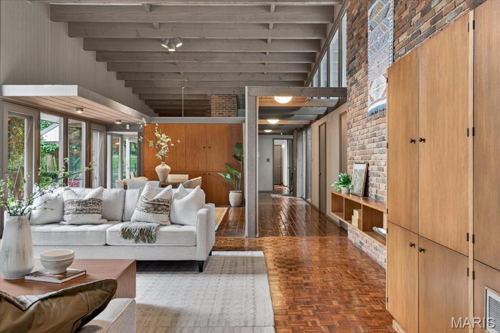 50 Creekwood Lane