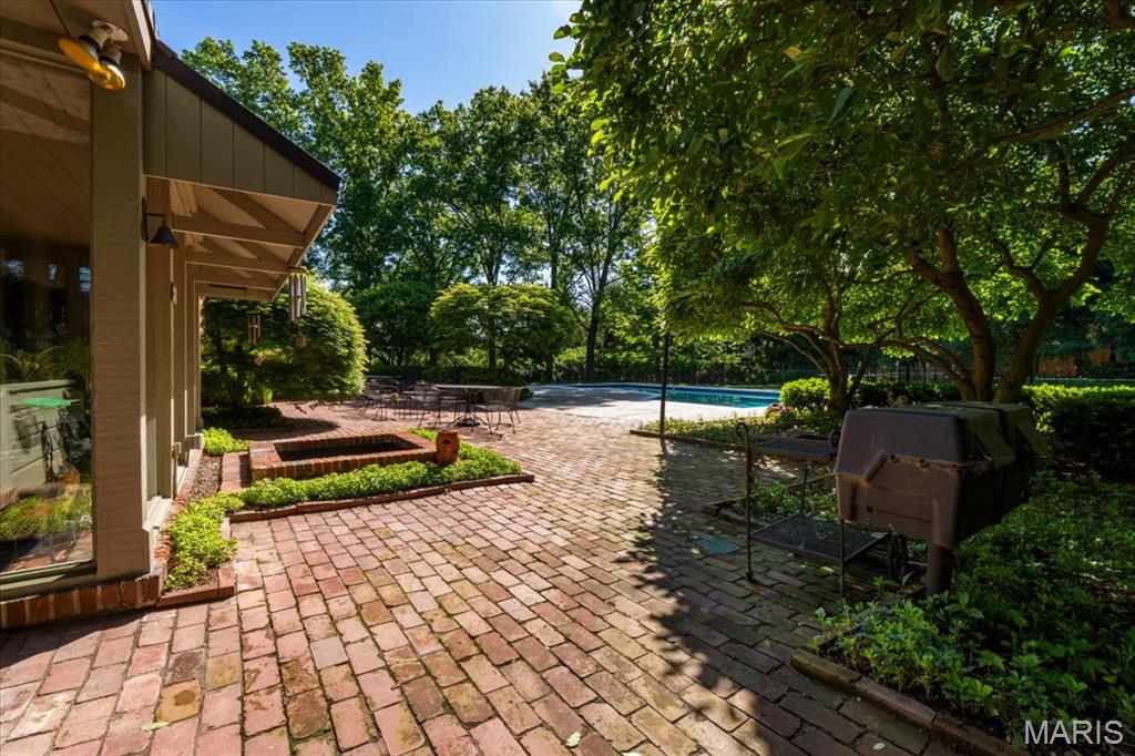 50 Creekwood Lane