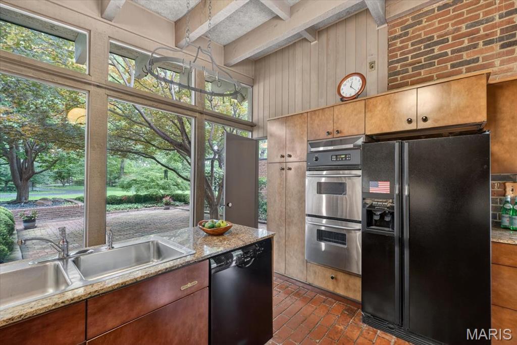 50 Creekwood Lane