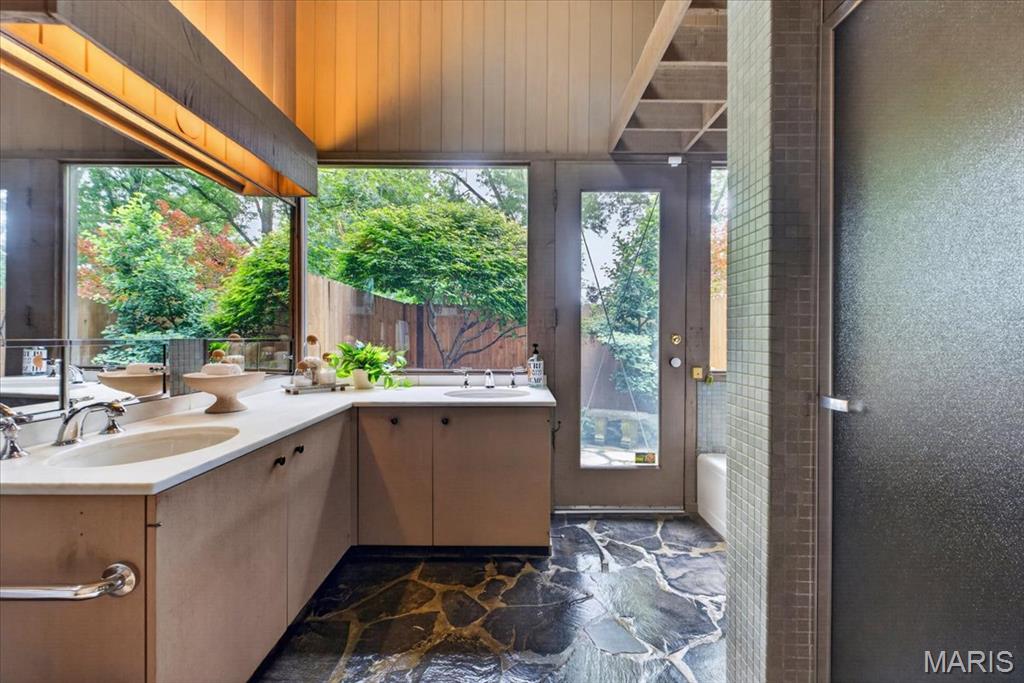 50 Creekwood Lane