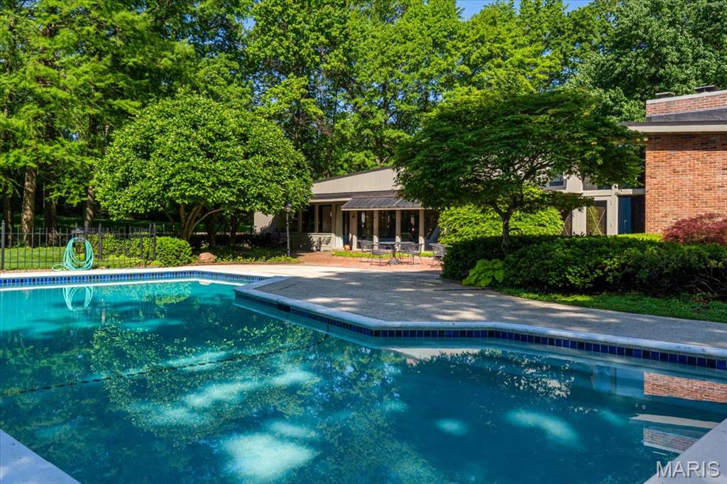 50 Creekwood Lane