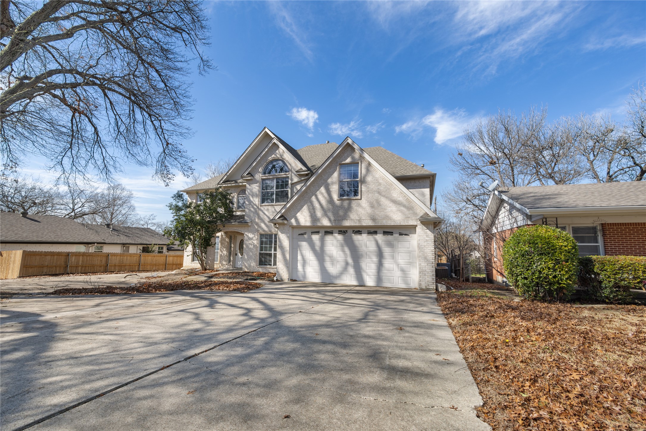 4828 Lowell Lane
