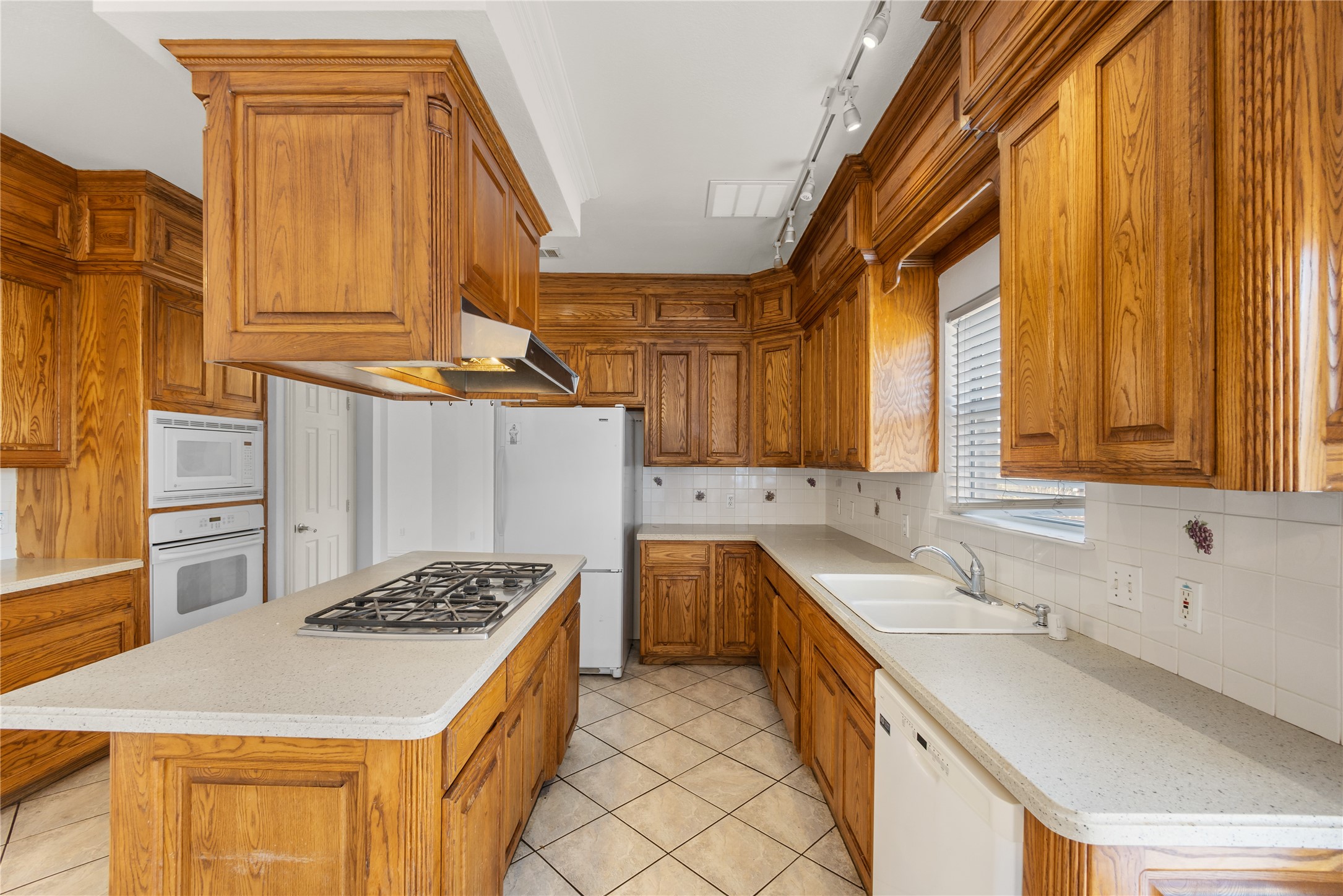 4828 Lowell Lane