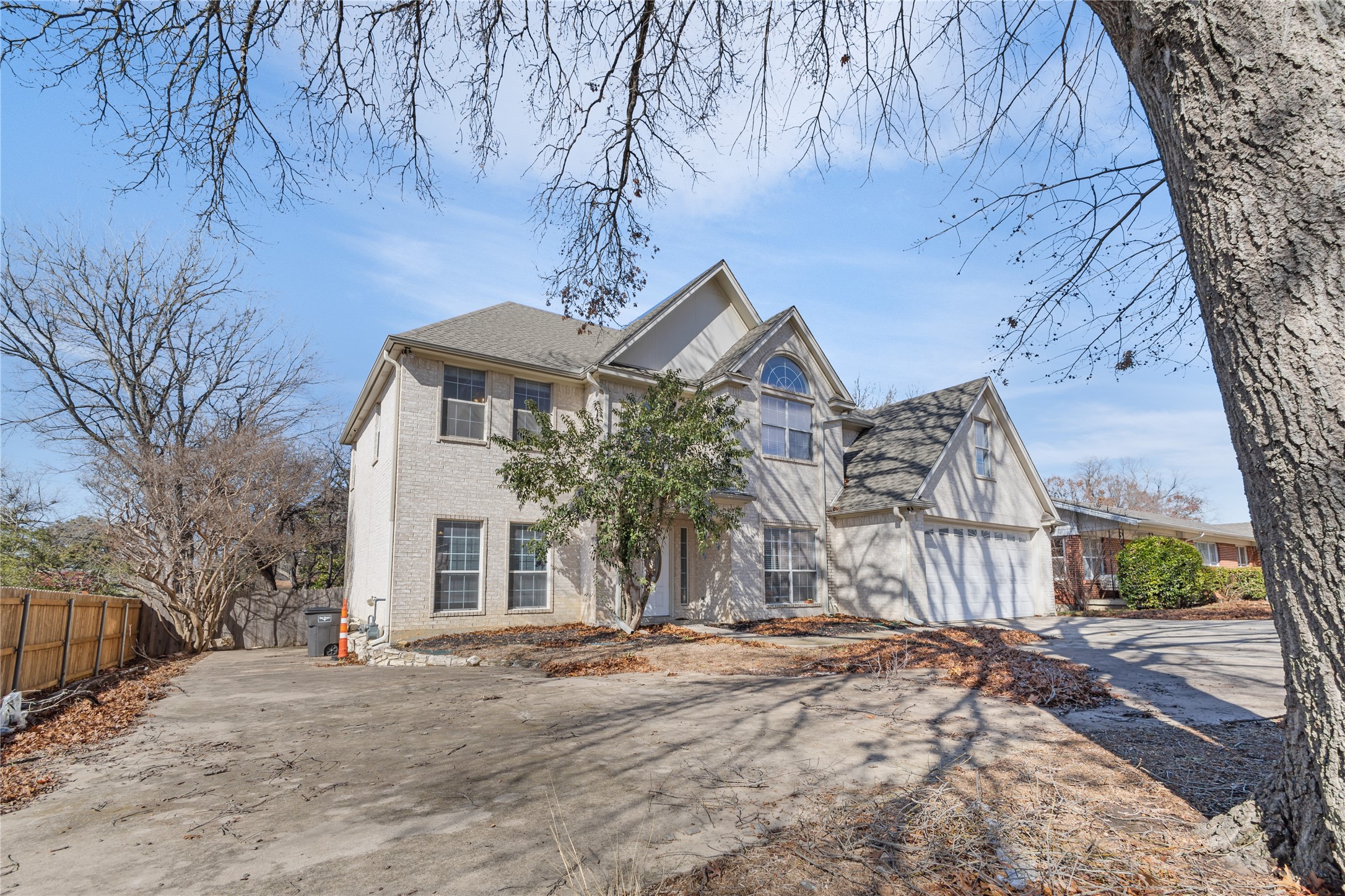 4828 Lowell Lane
