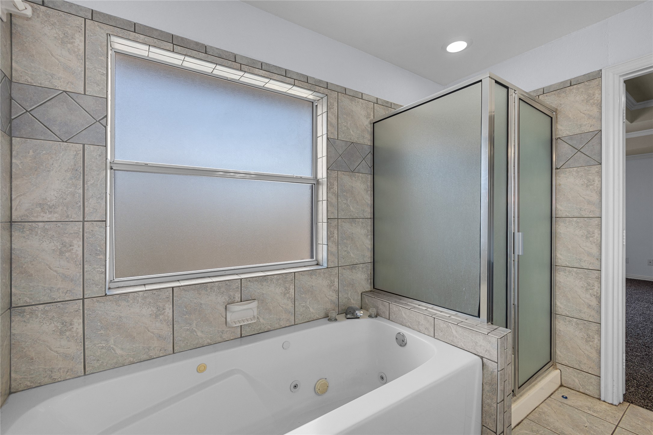 4828 Lowell Lane