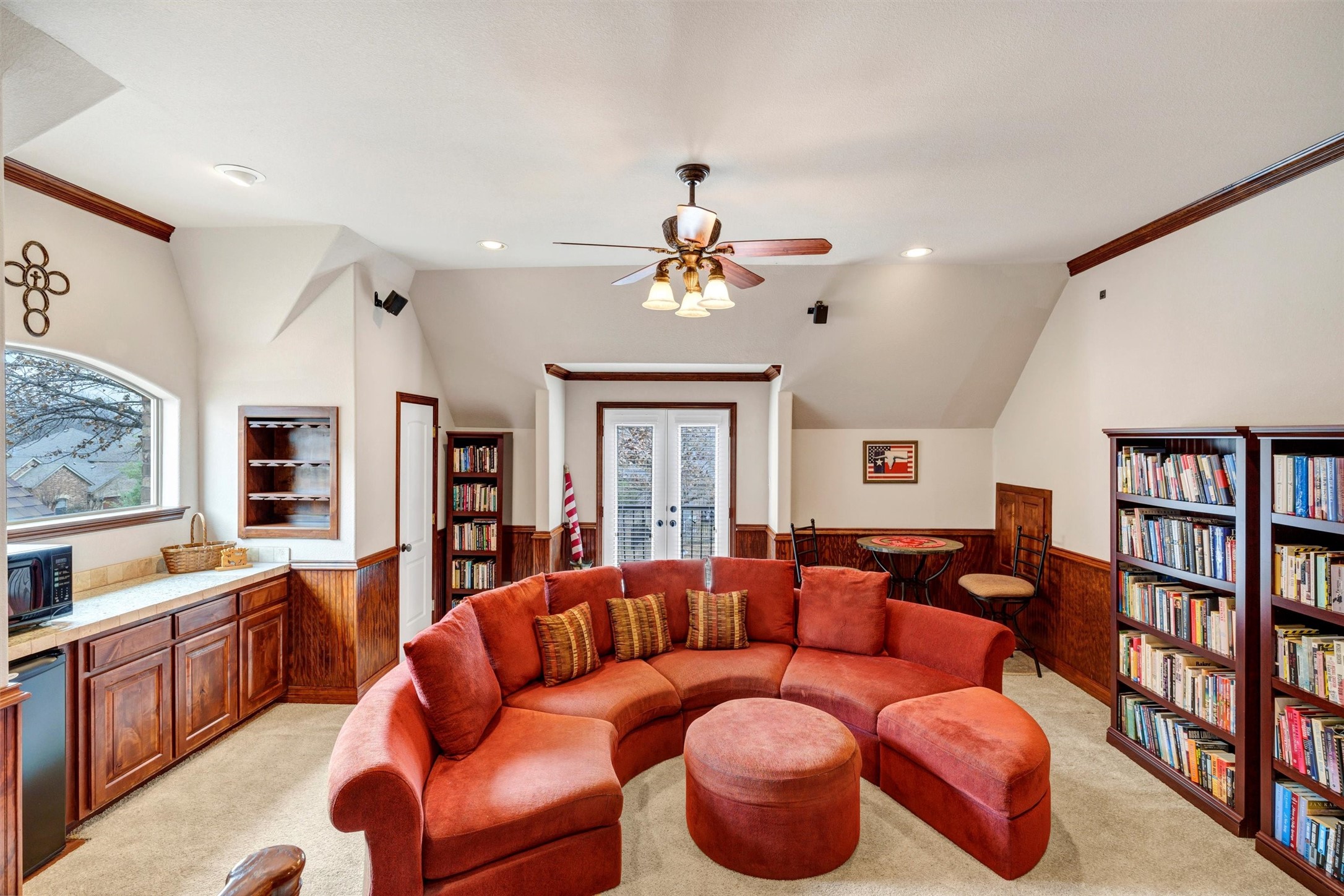 3405 N Riley Place