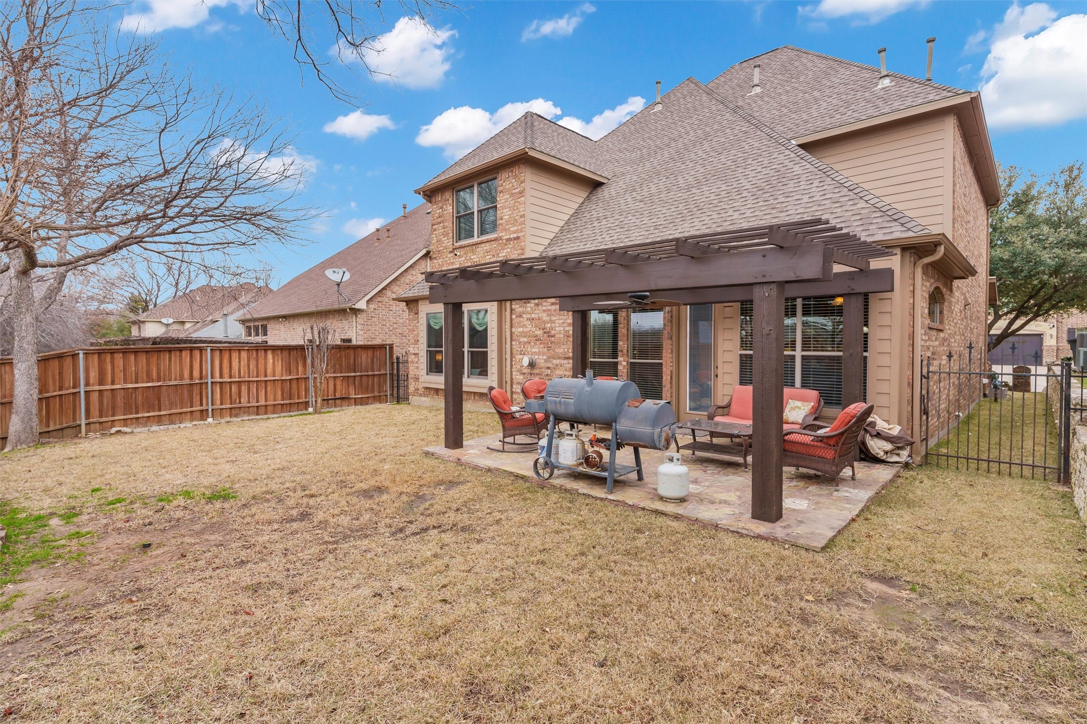 3405 N Riley Place