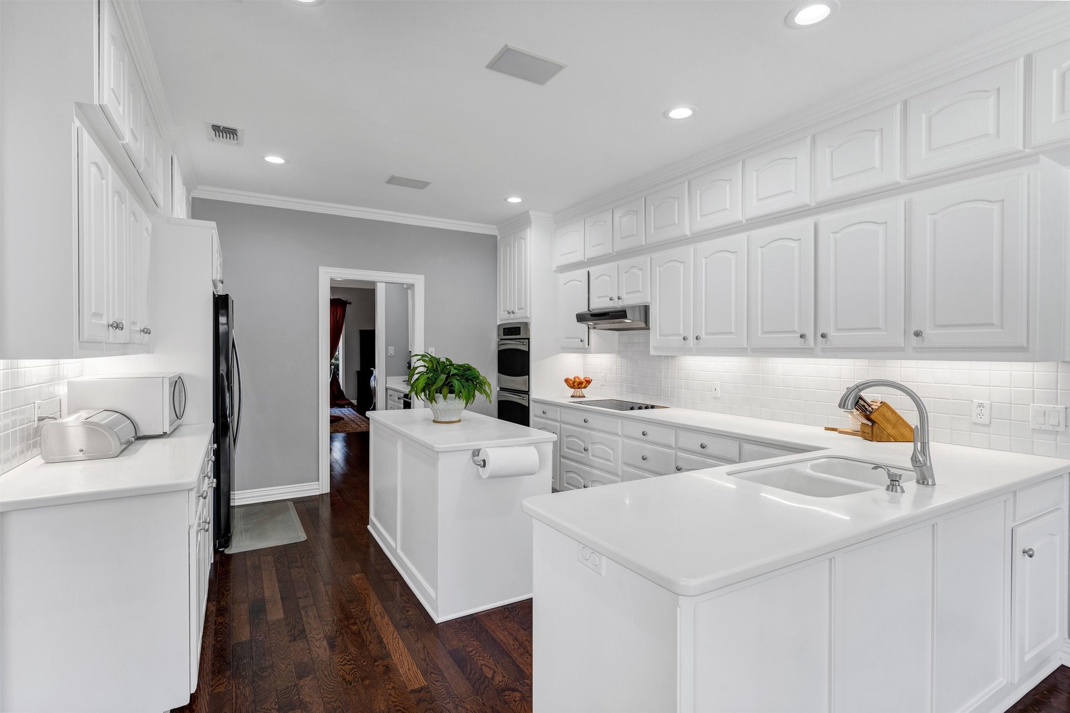 4908 Woodbend Court