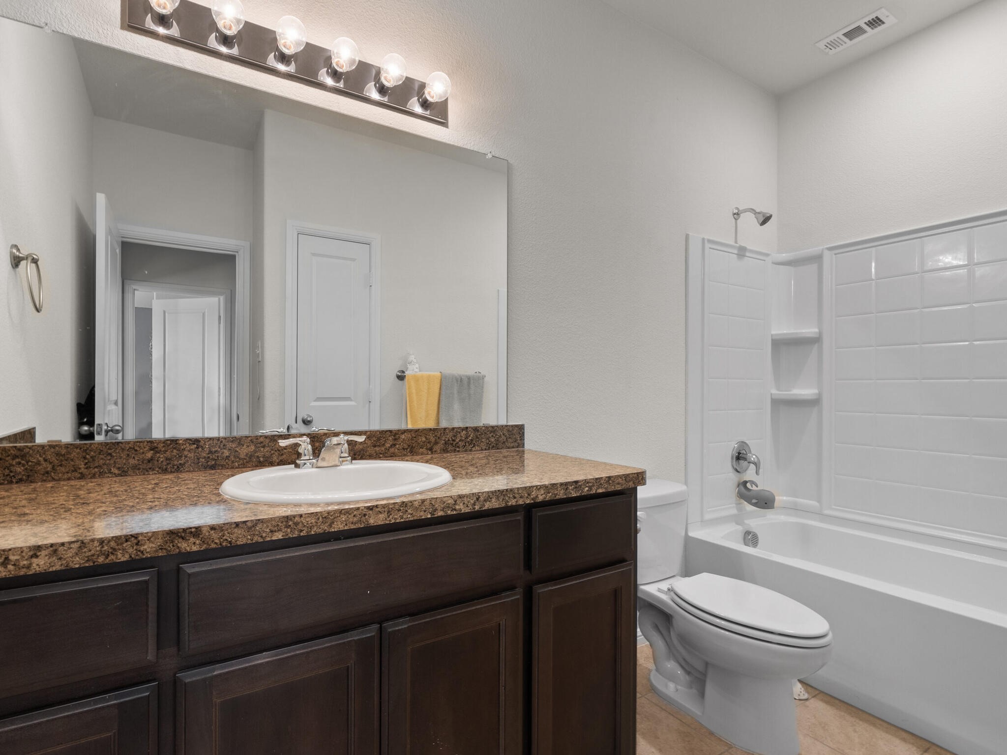 10113 Huntersville Trail