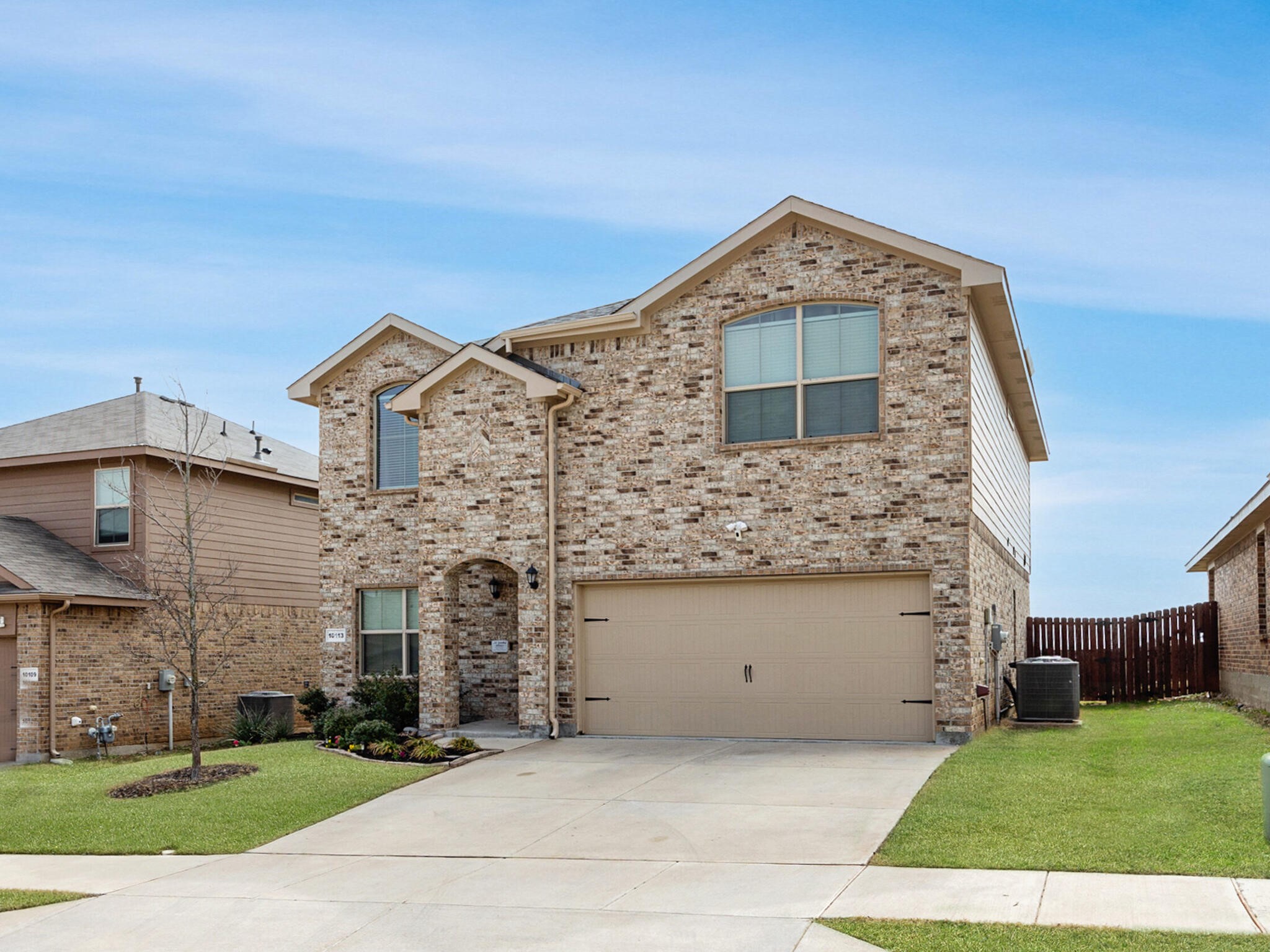10113 Huntersville Trail