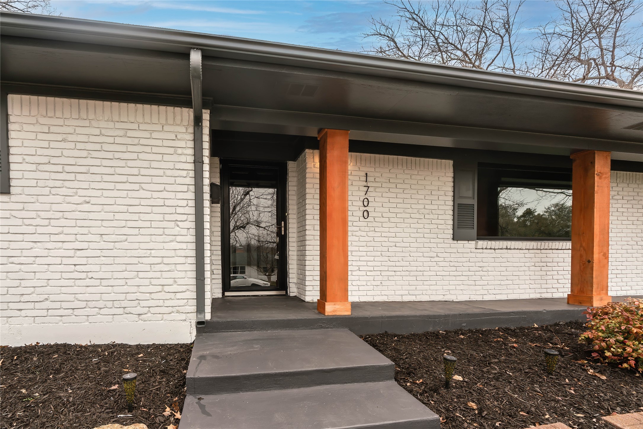 1700 Versailles Road