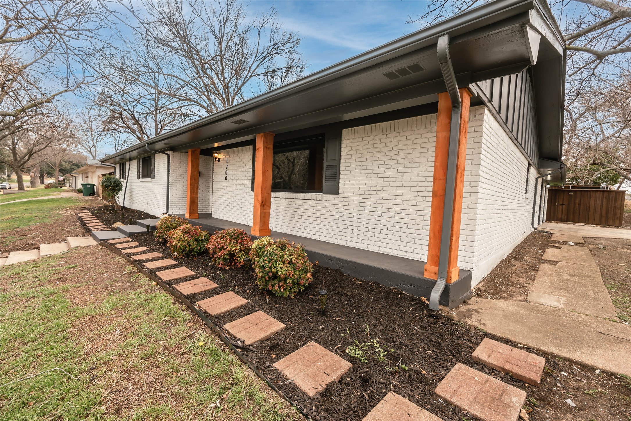1700 Versailles Road