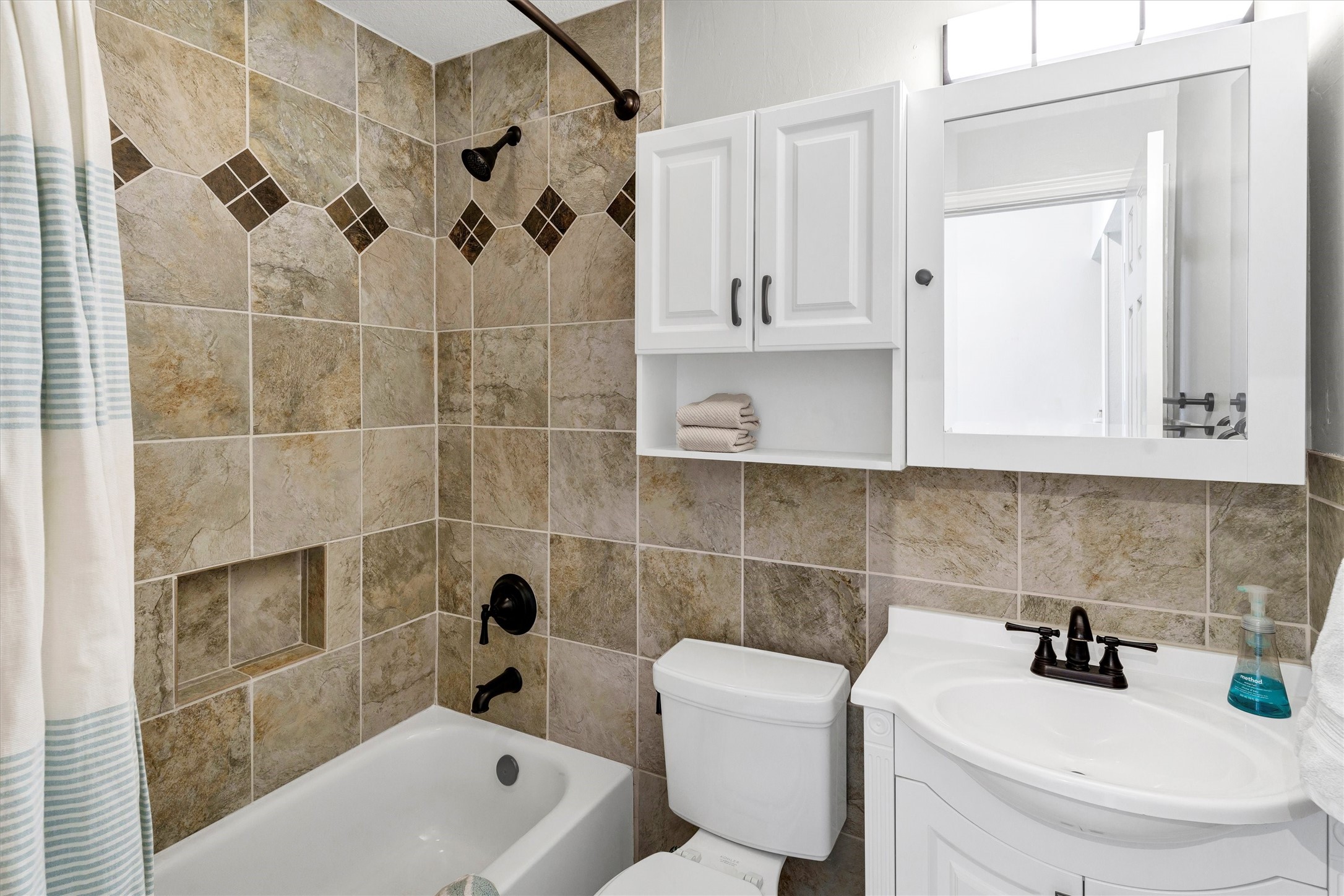 3953 Larkspur Drive