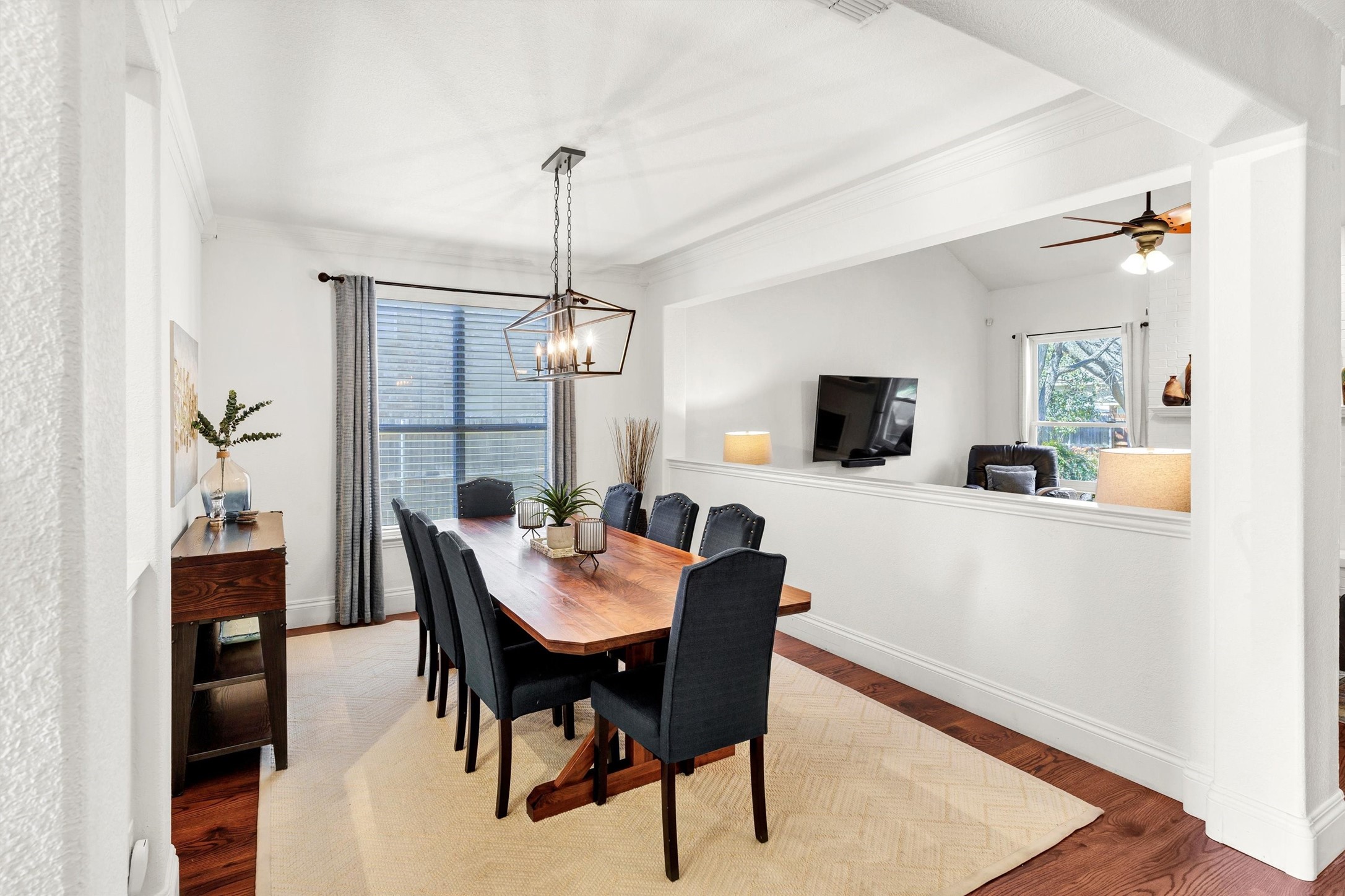 3953 Larkspur Drive