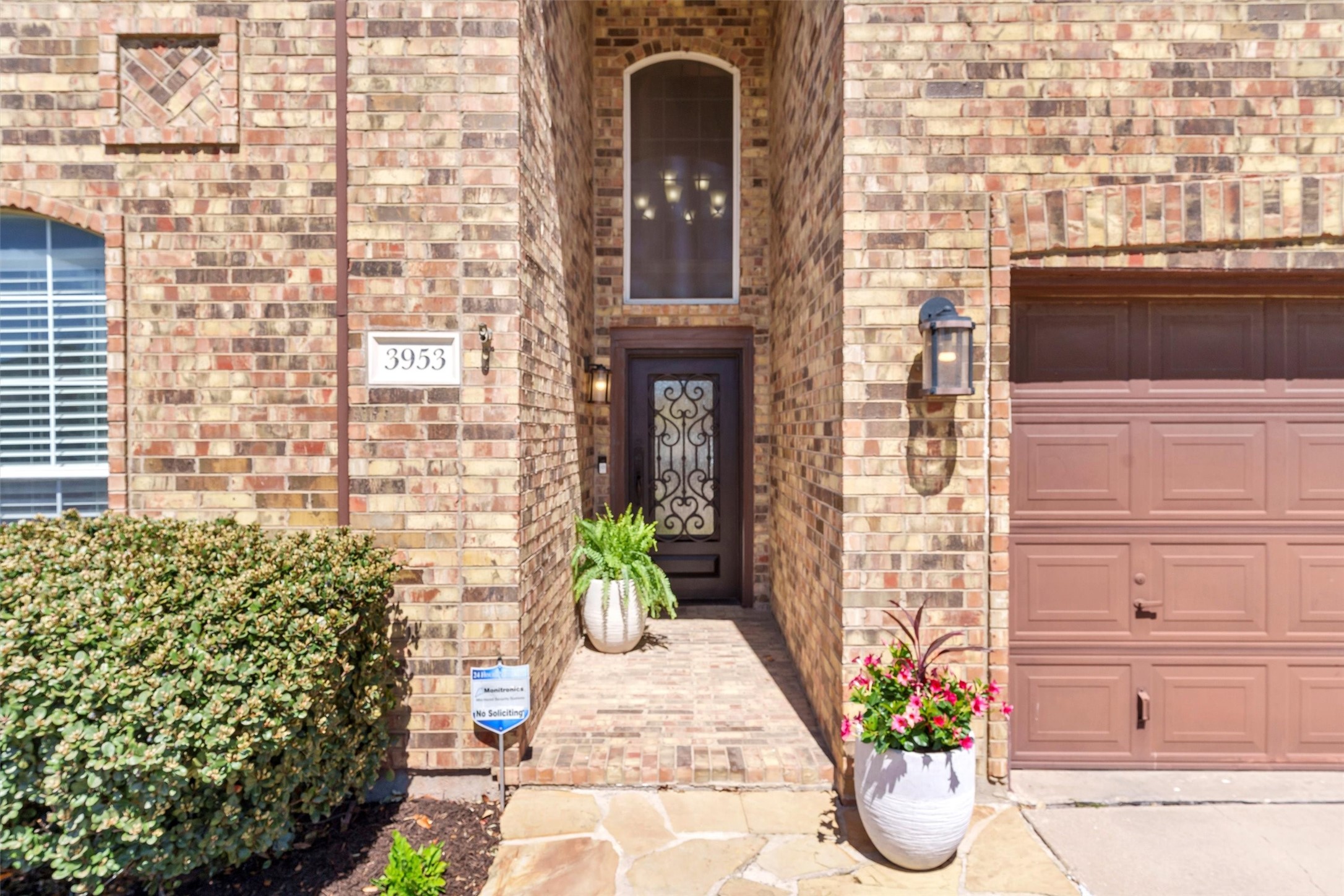 3953 Larkspur Drive