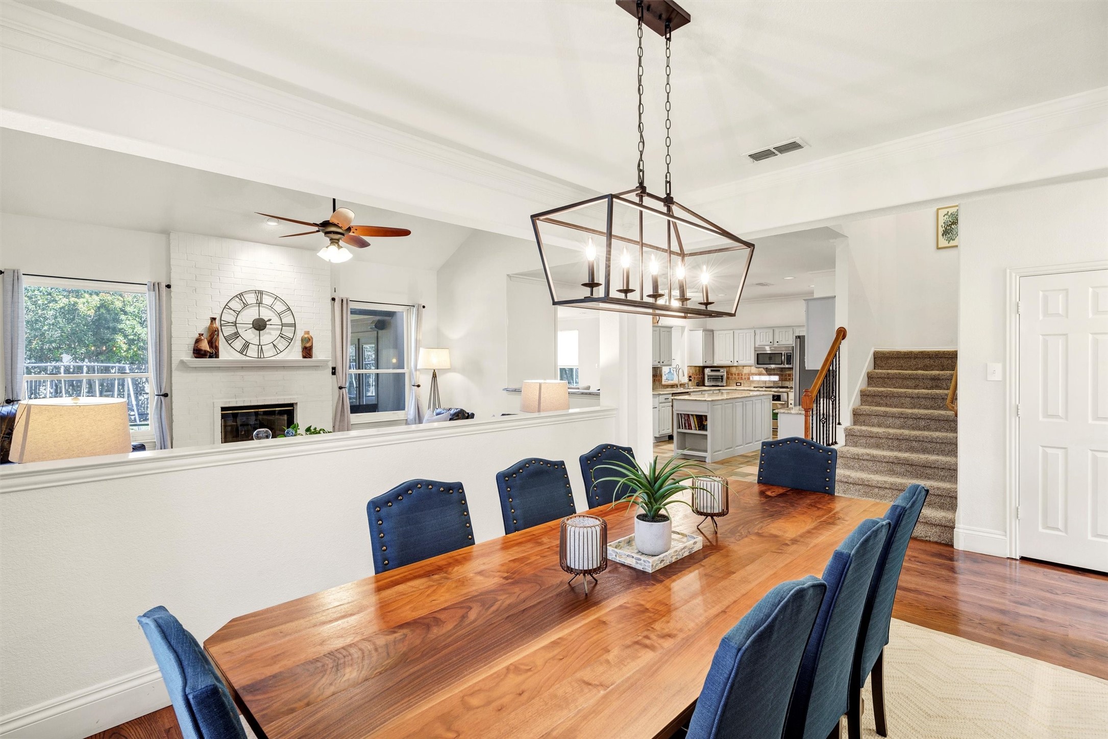3953 Larkspur Drive