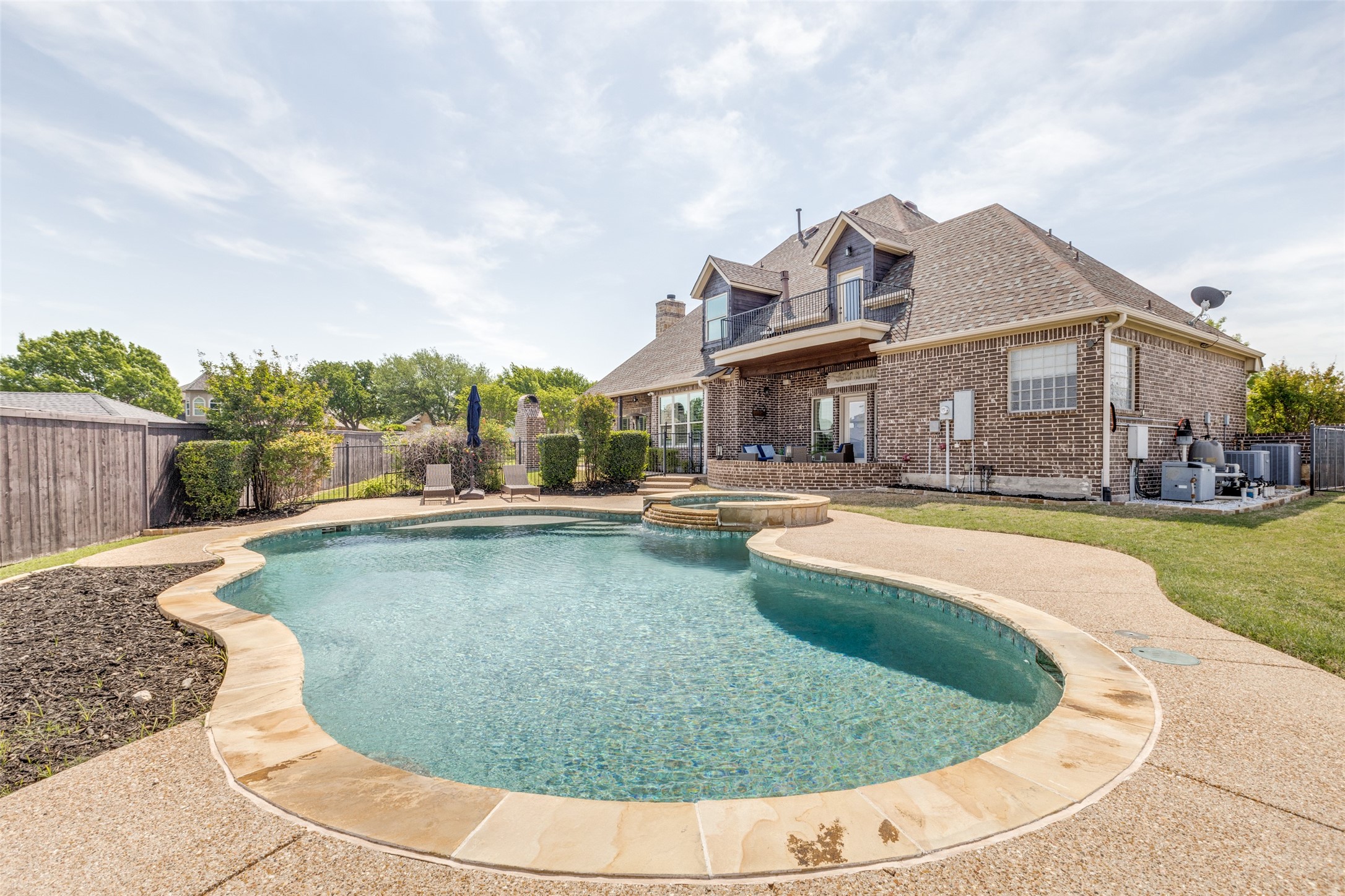 8813 Summit Point Court