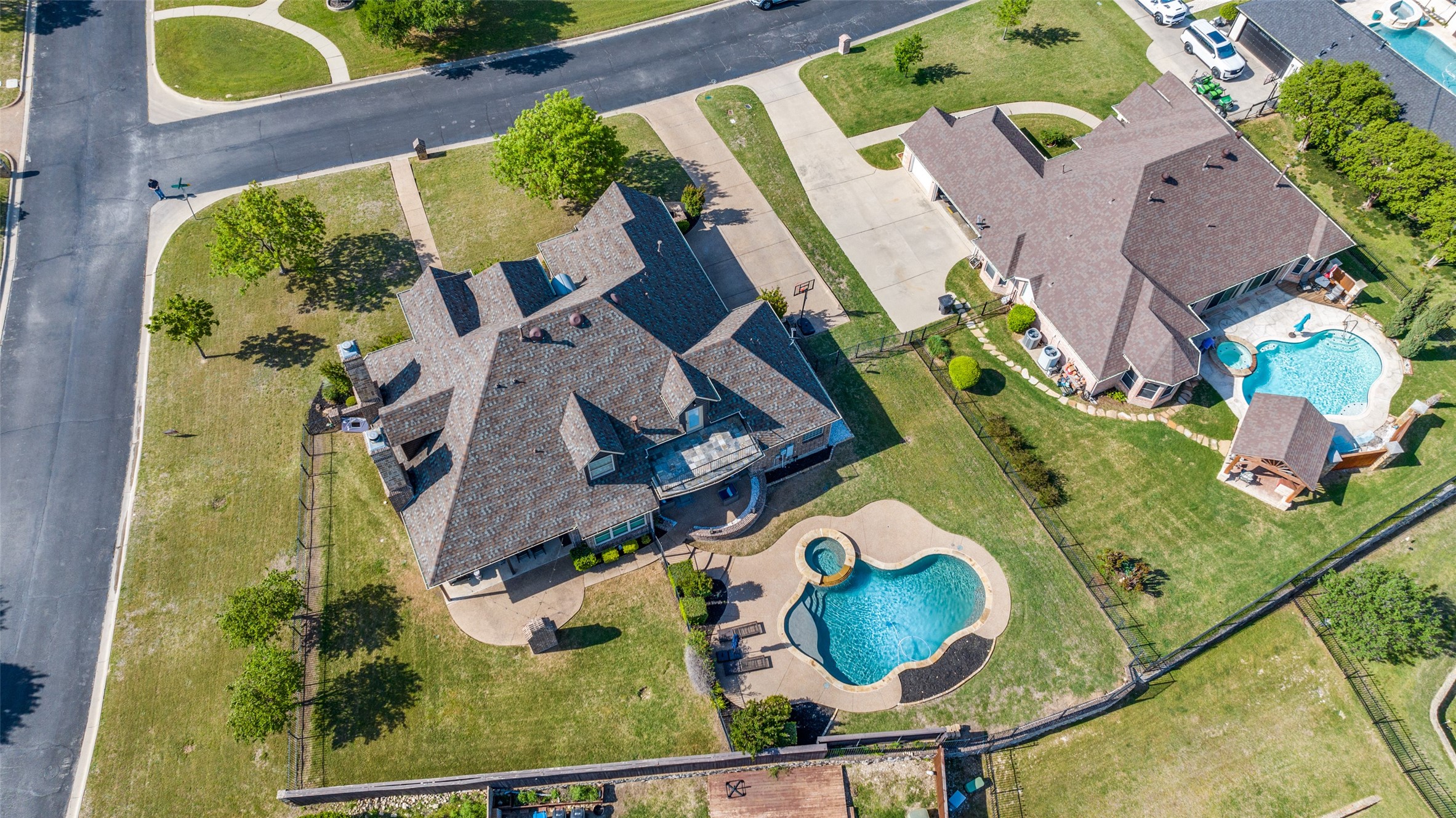 8813 Summit Point Court