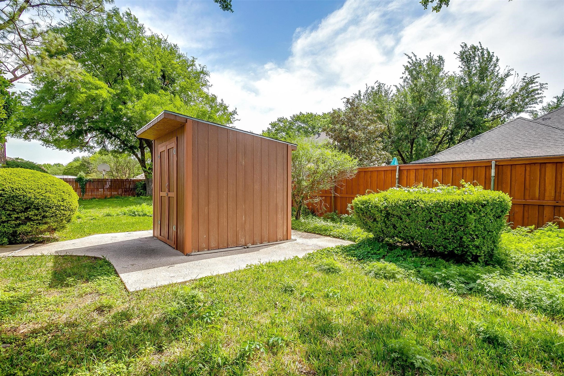 6809 River Bend Road