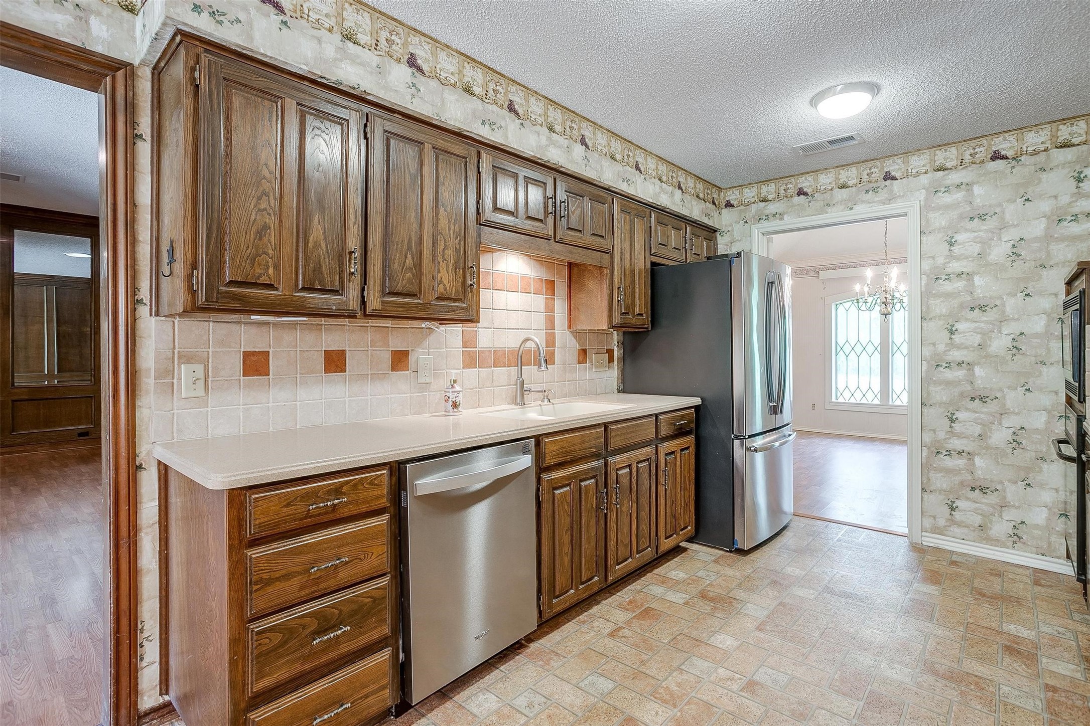 6809 River Bend Road