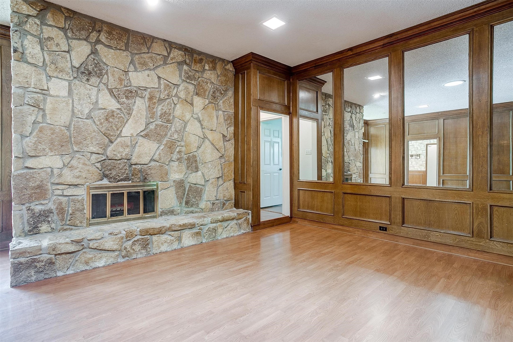 6809 River Bend Road