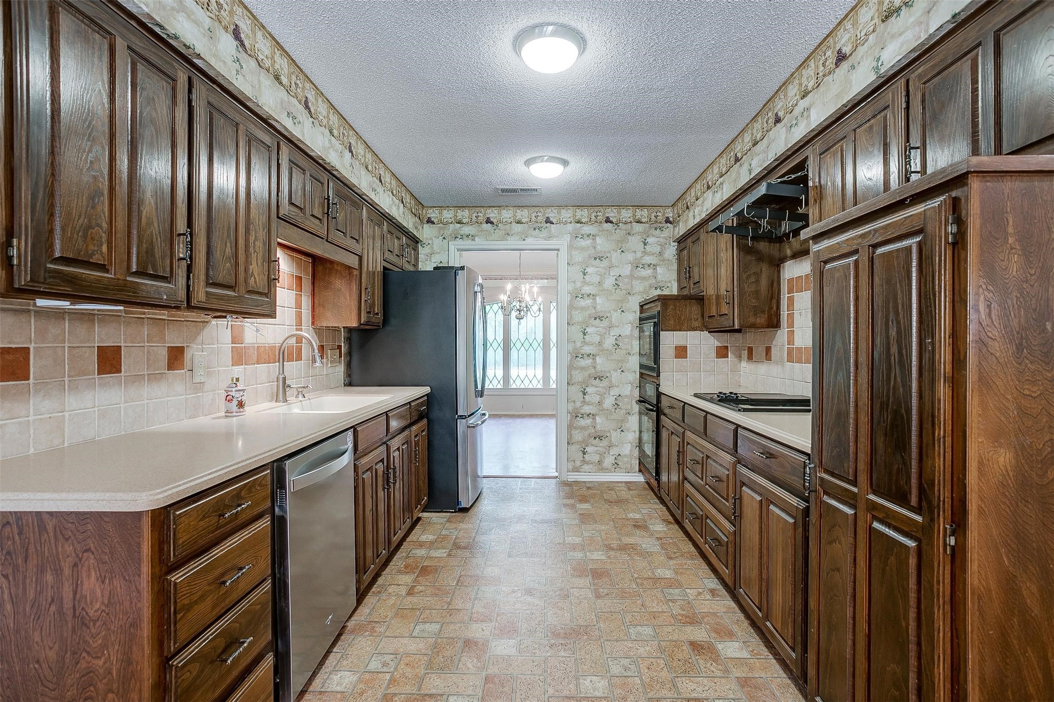 6809 River Bend Road