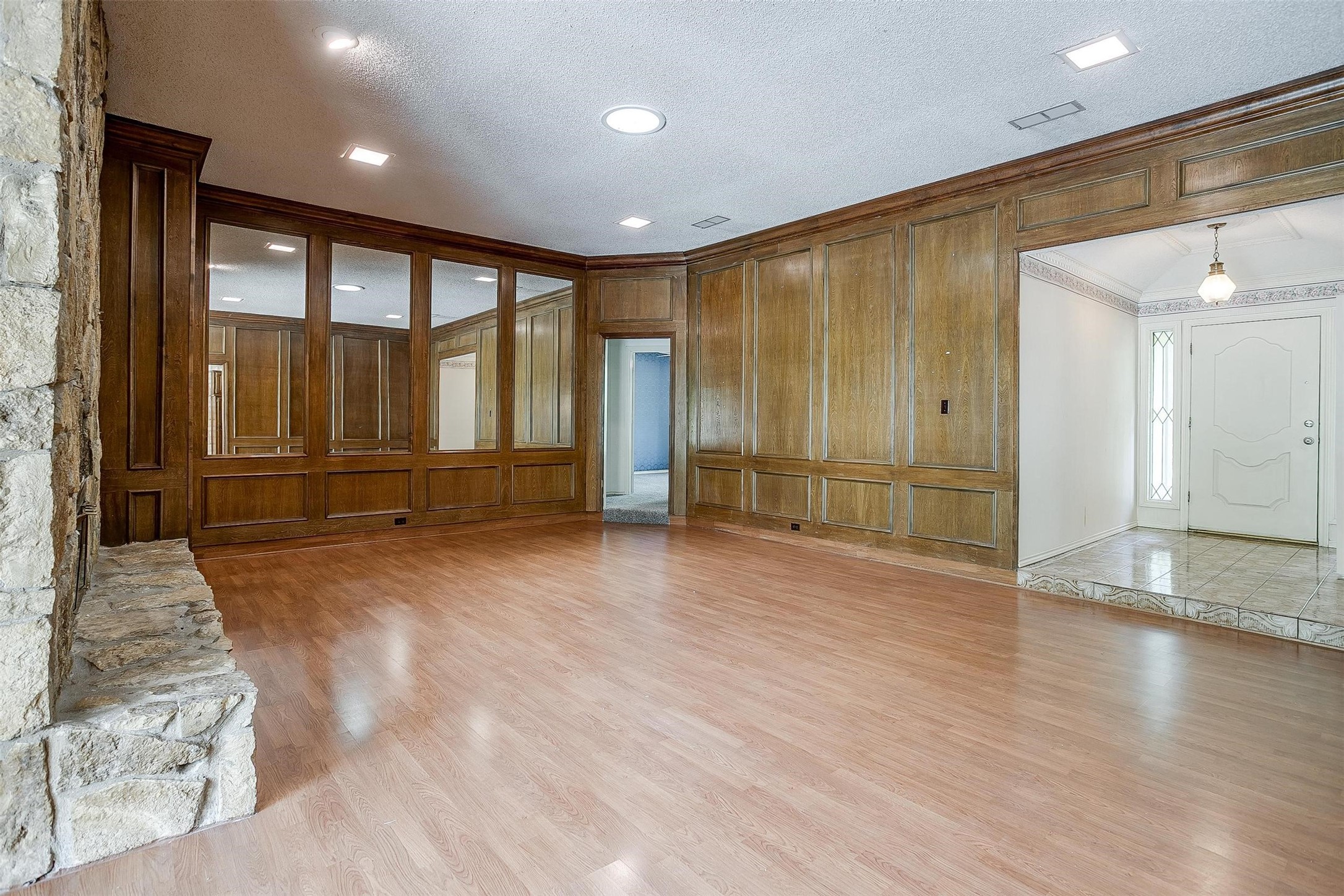 6809 River Bend Road