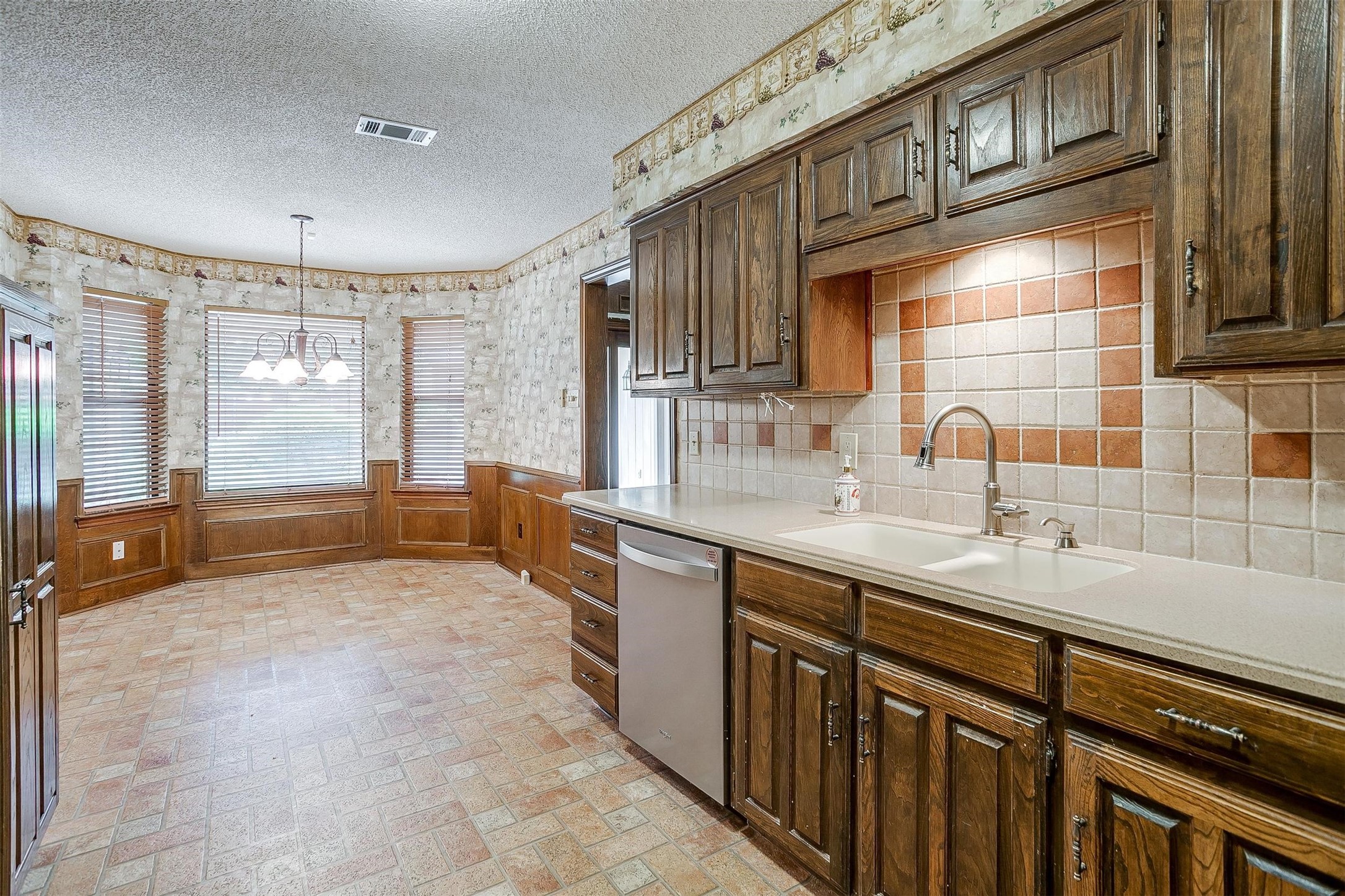 6809 River Bend Road