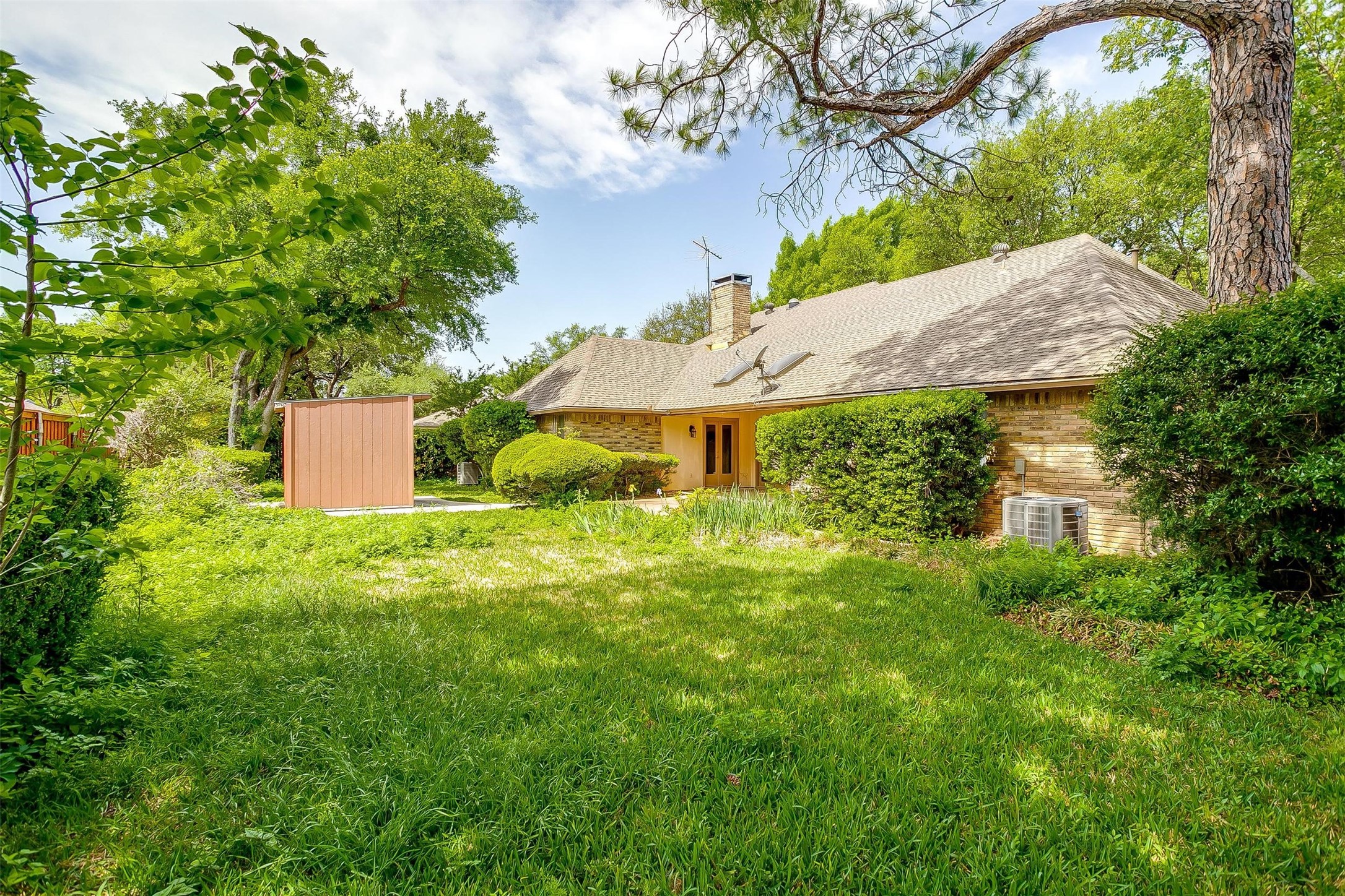 6809 River Bend Road