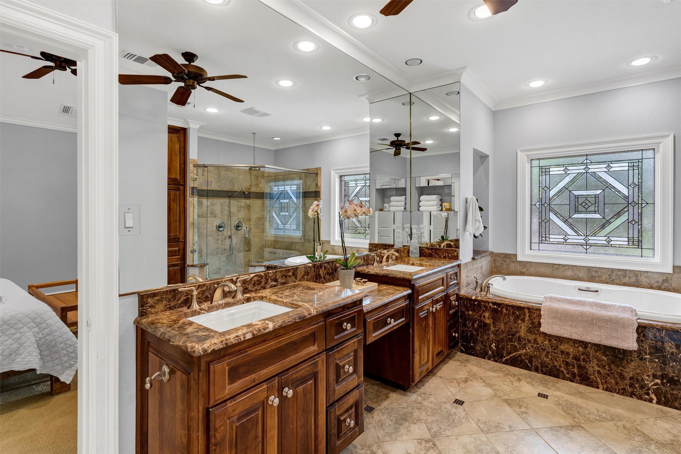 3908 Lynncrest Drive