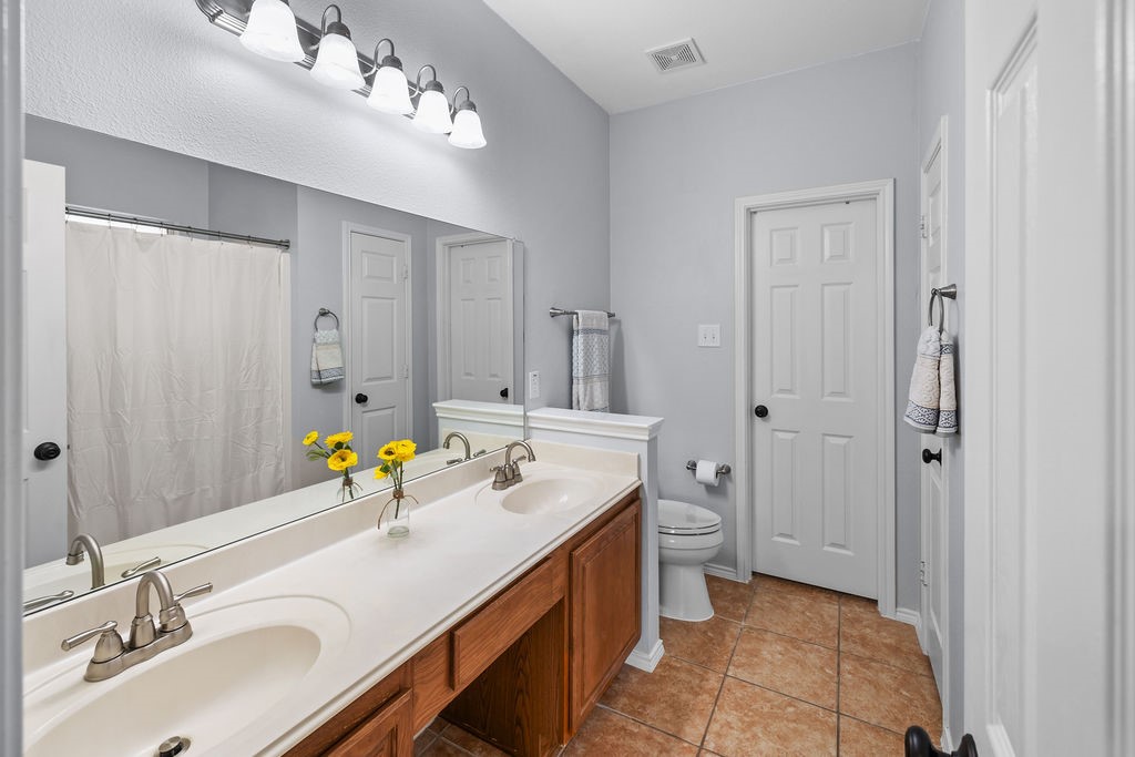 16148 Cowboy Trail