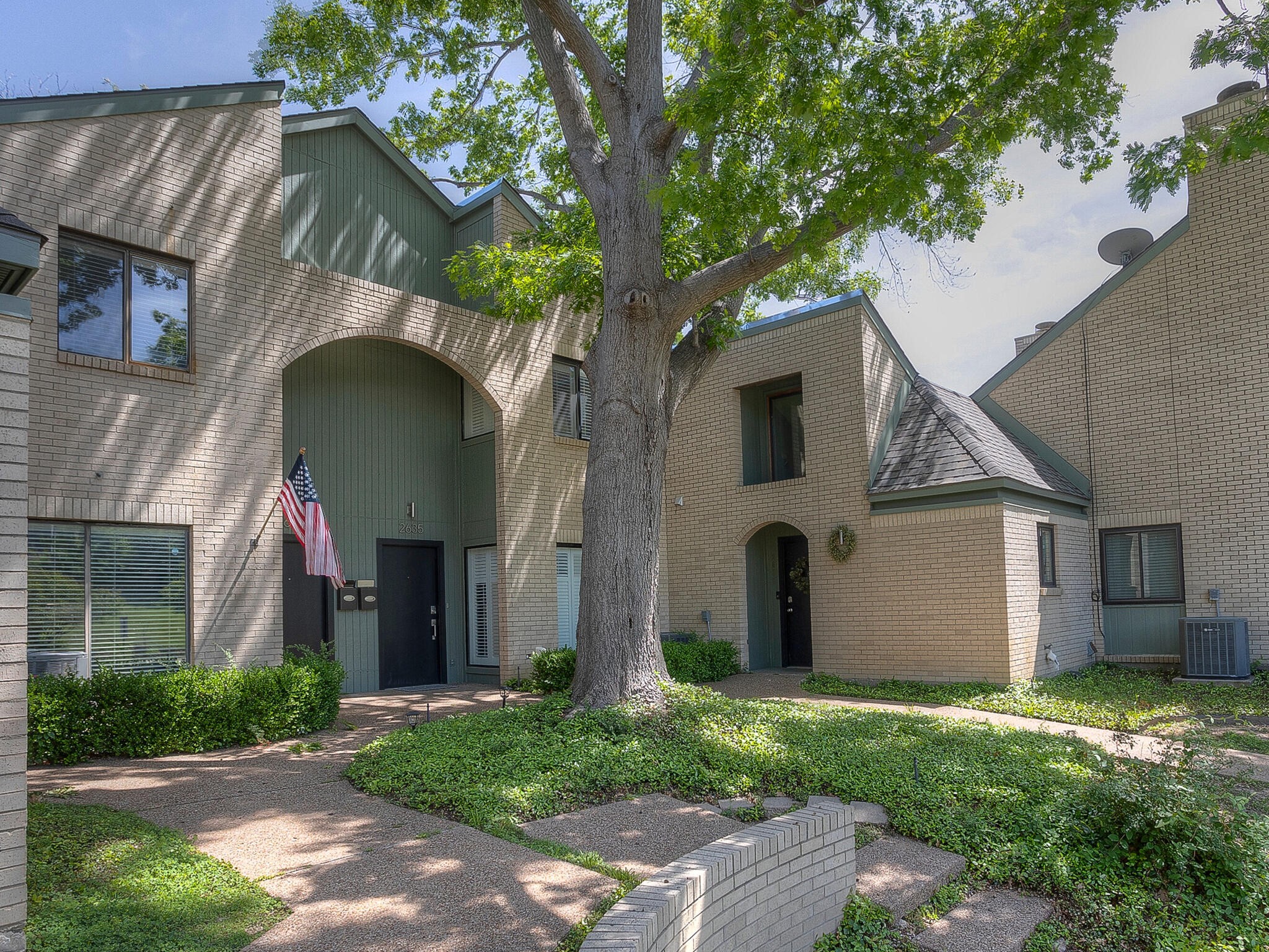 2633 McCart Avenue