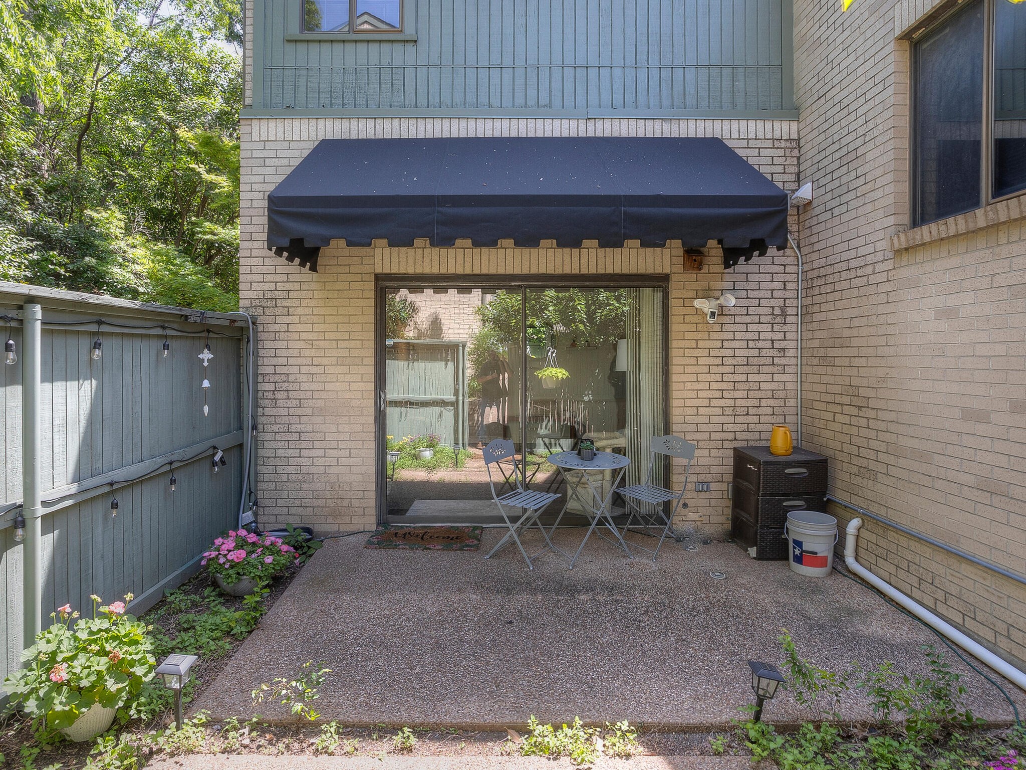 2633 McCart Avenue