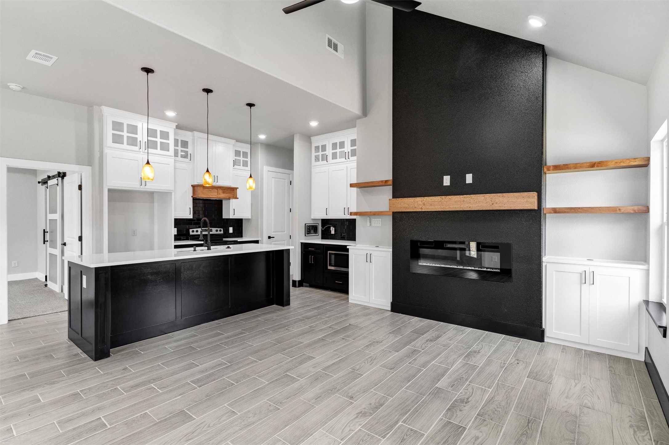 2519 Lakeridge Drive