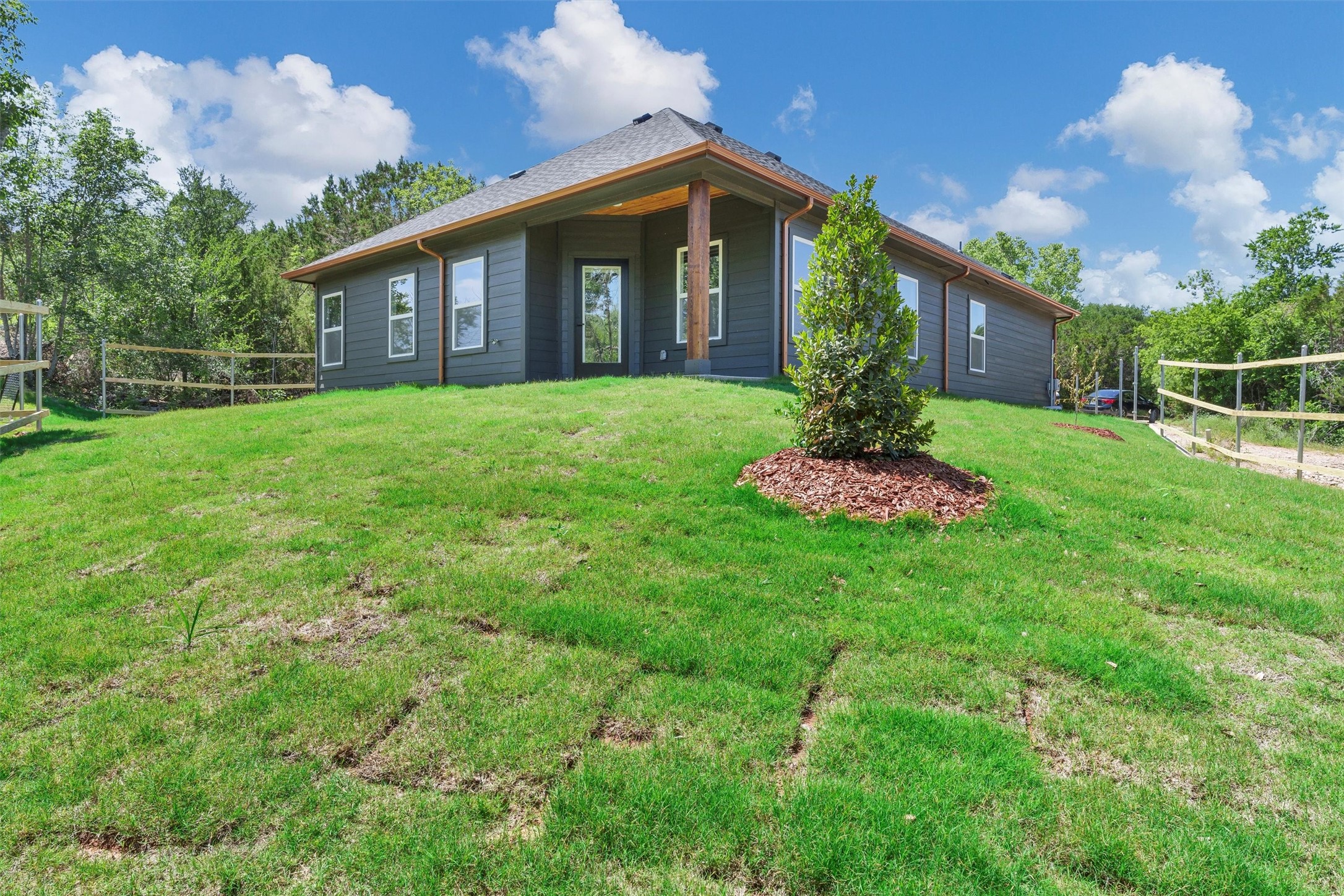 2519 Lakeridge Drive