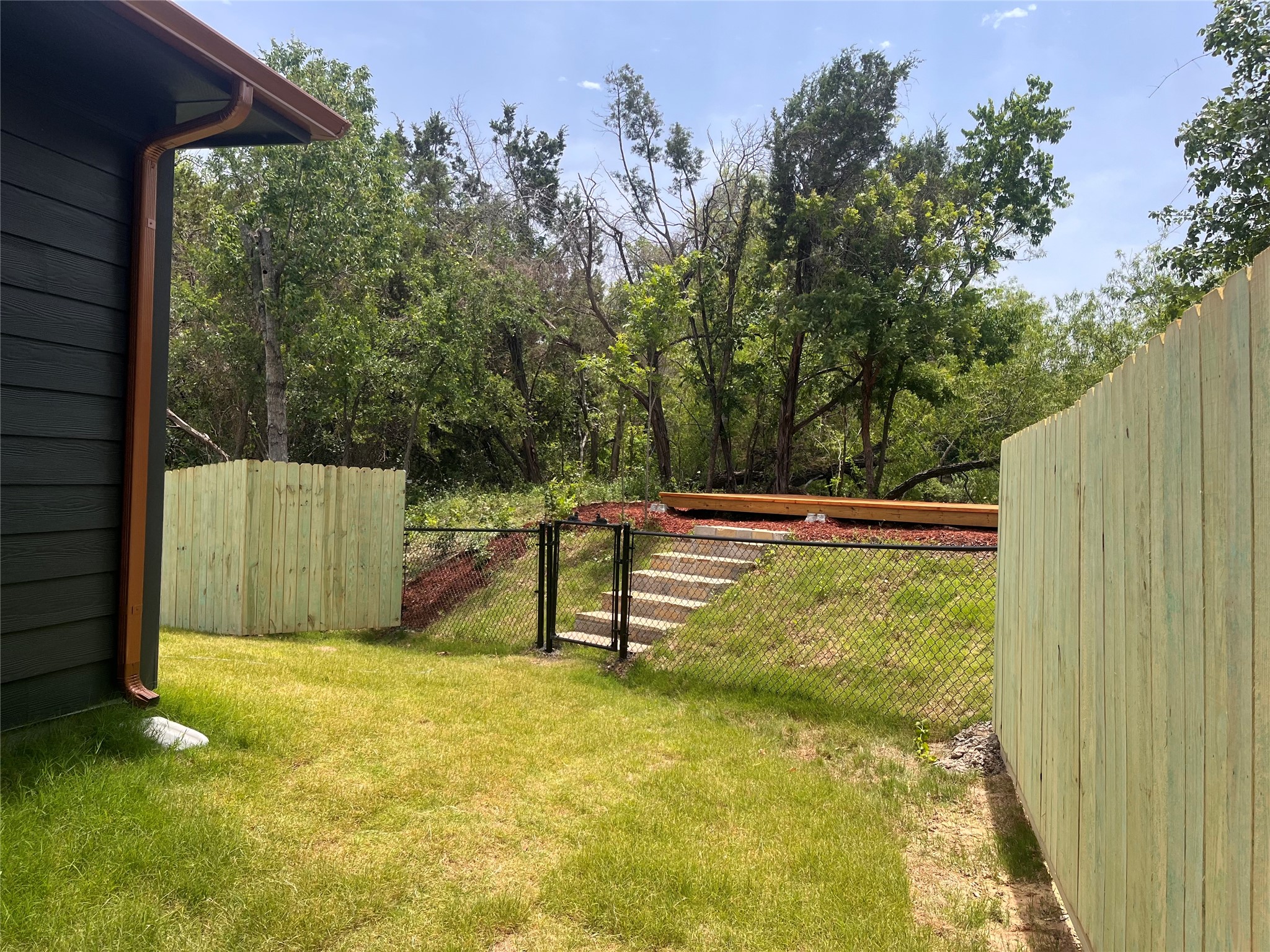 2519 Lakeridge Drive