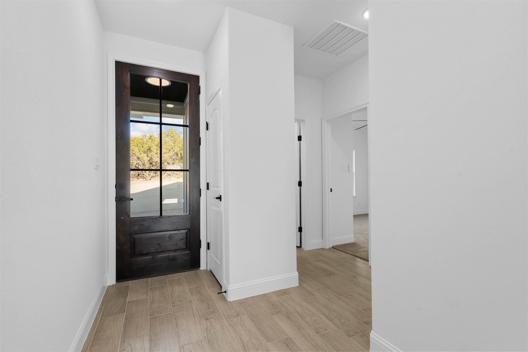 5512 San Jacinto Drive