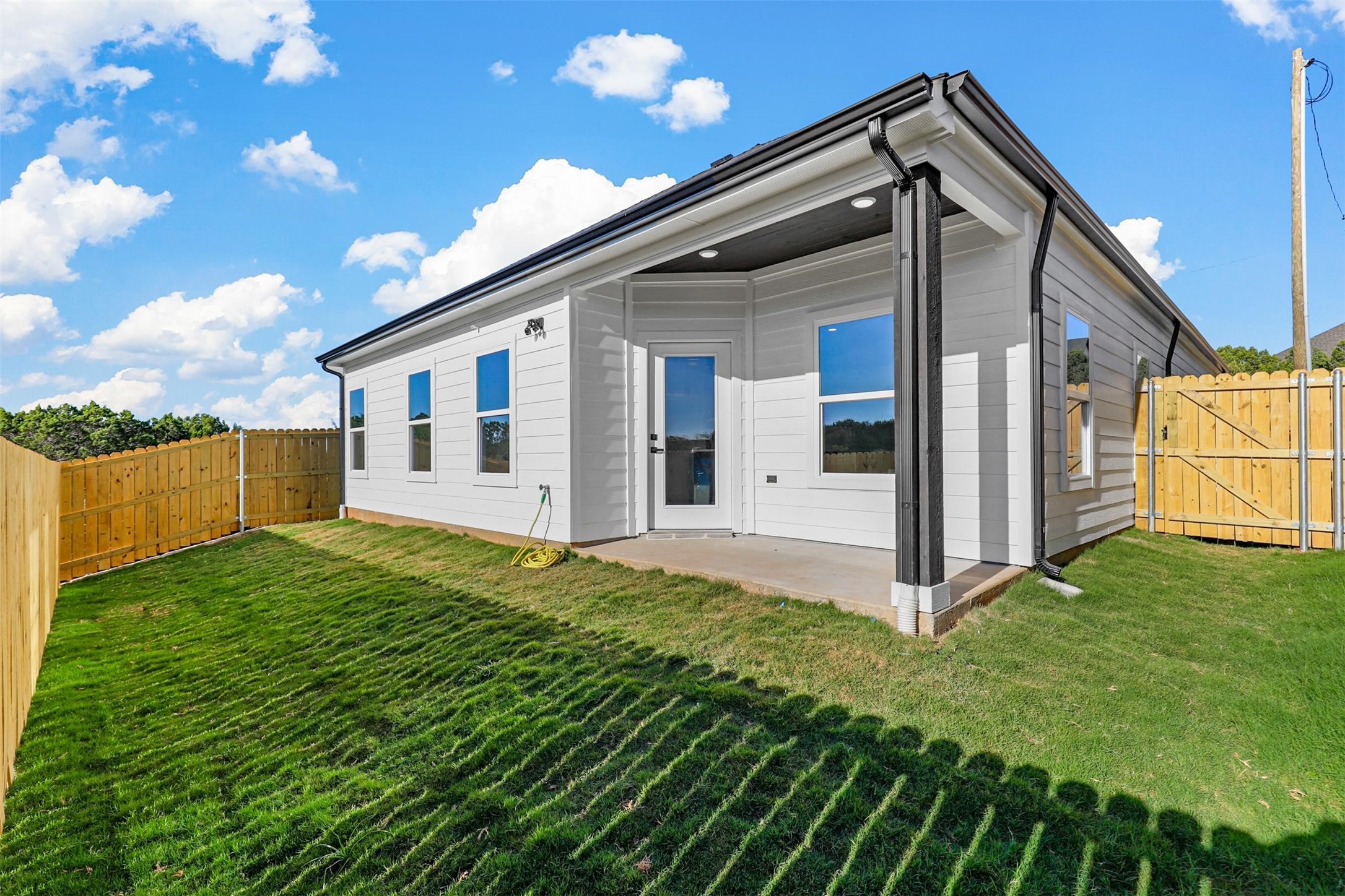 5512 San Jacinto Drive