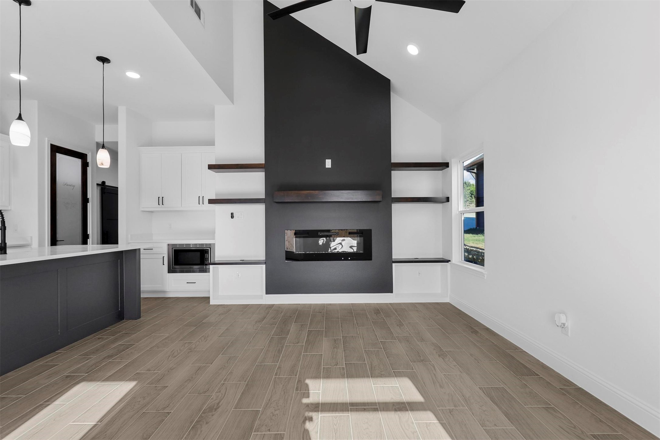 5512 San Jacinto Drive