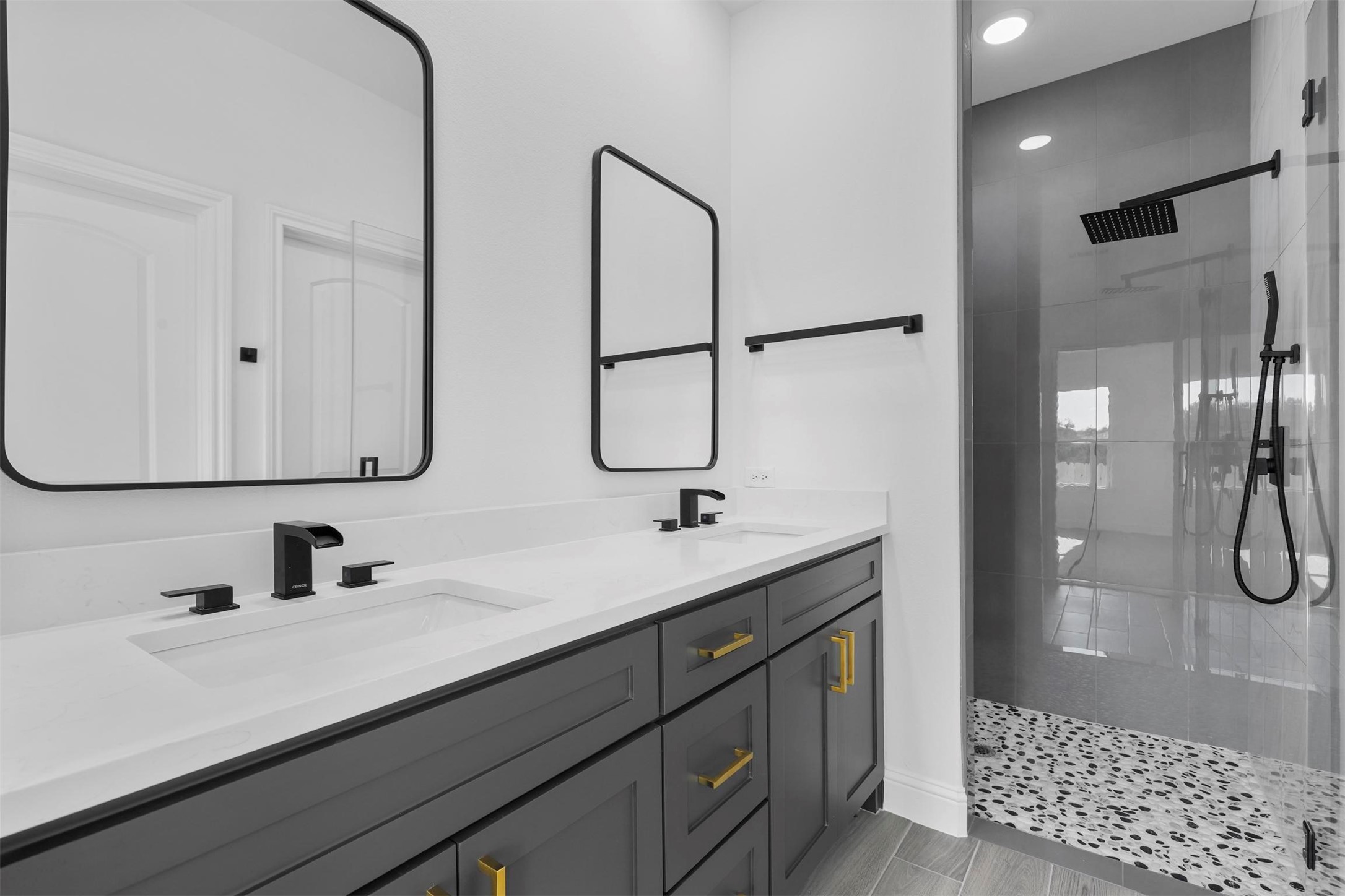 5512 San Jacinto Drive