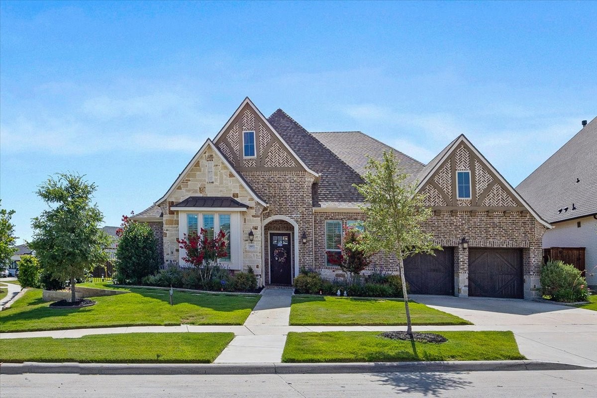 1801 Shade Tree Street