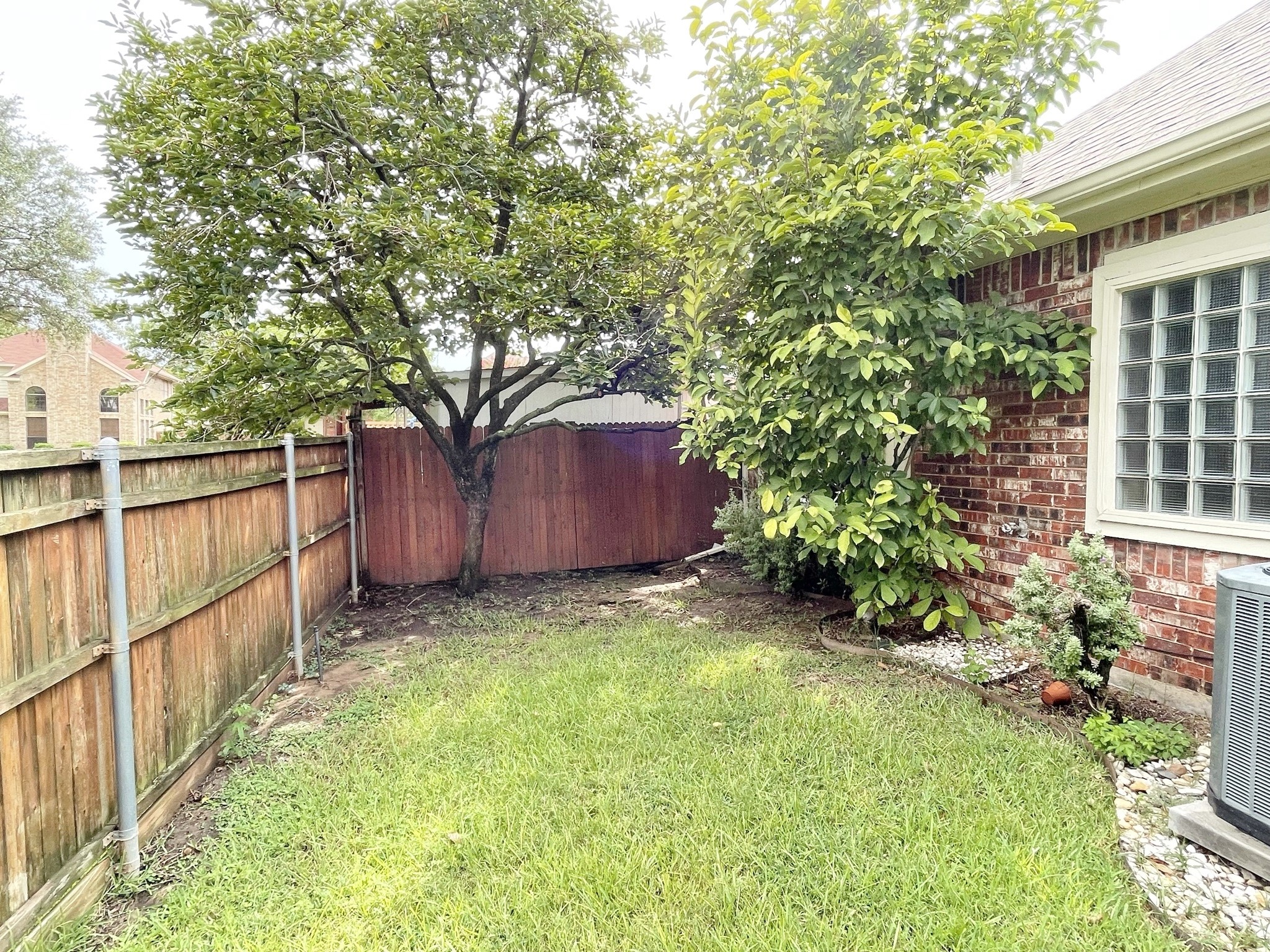 606 Saint Andrews Place